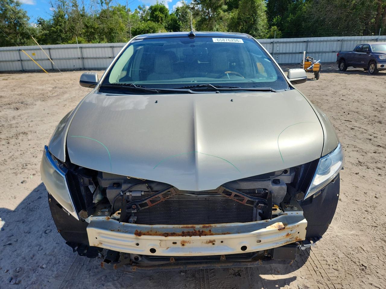 2011 Lincoln Mkx Gold vin: 2LMDJ8JK5BBJ30953