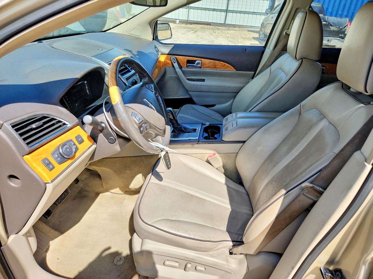 2011 Lincoln Mkx Gold vin: 2LMDJ8JK5BBJ30953