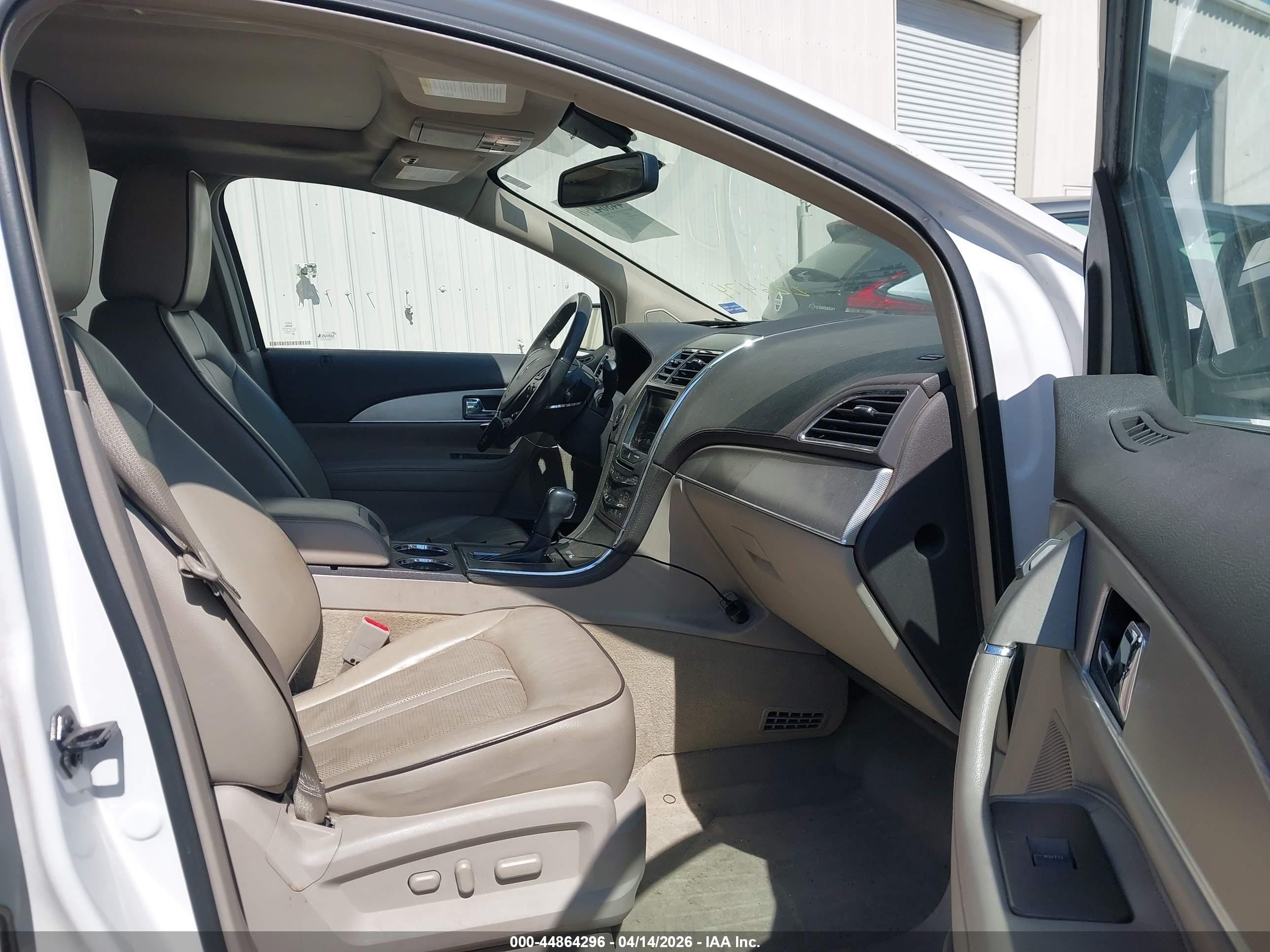 2013 Lincoln Mkx   White vin: 2LMDJ8JK5DBL26474