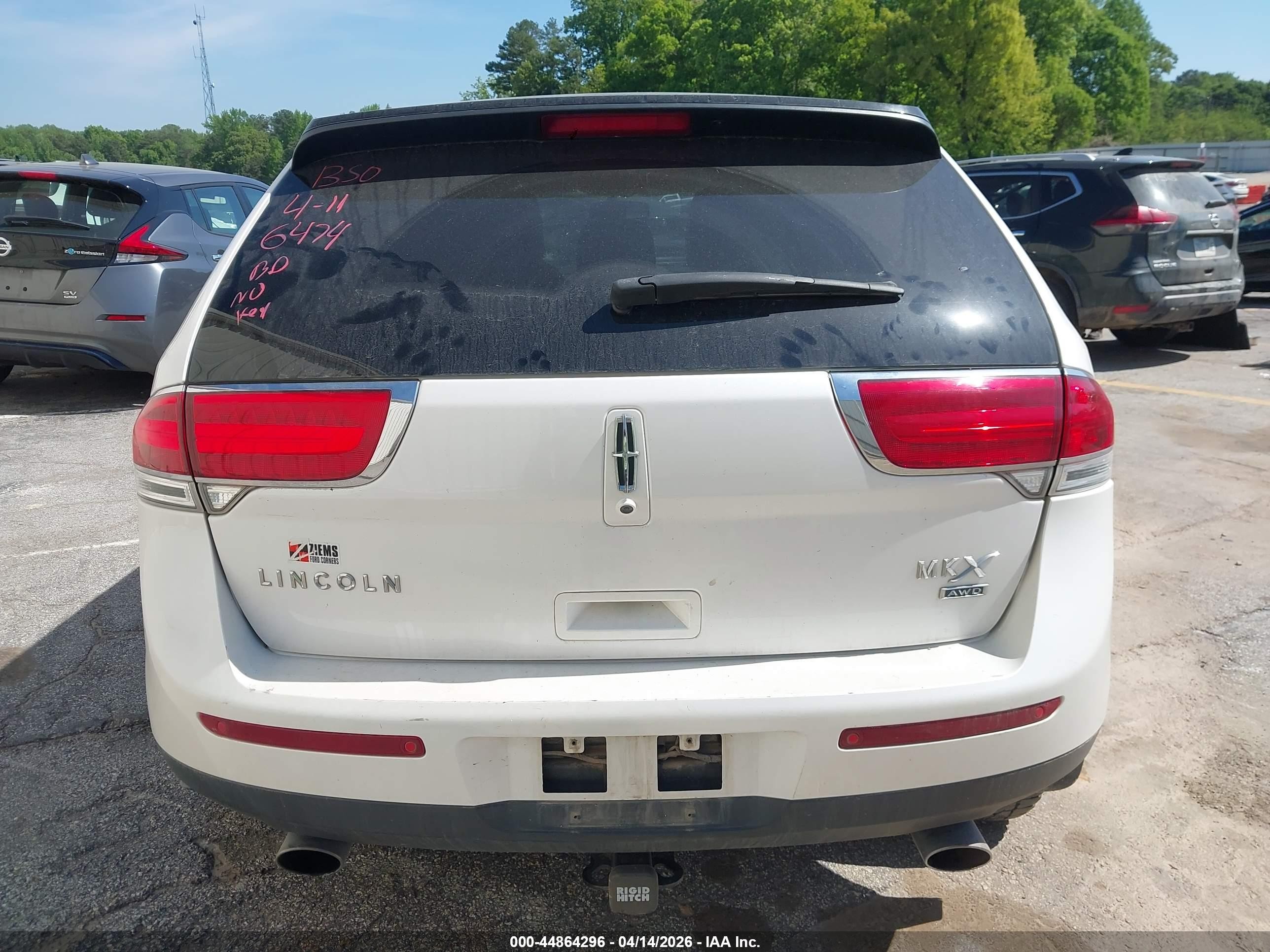 2013 Lincoln Mkx   White vin: 2LMDJ8JK5DBL26474