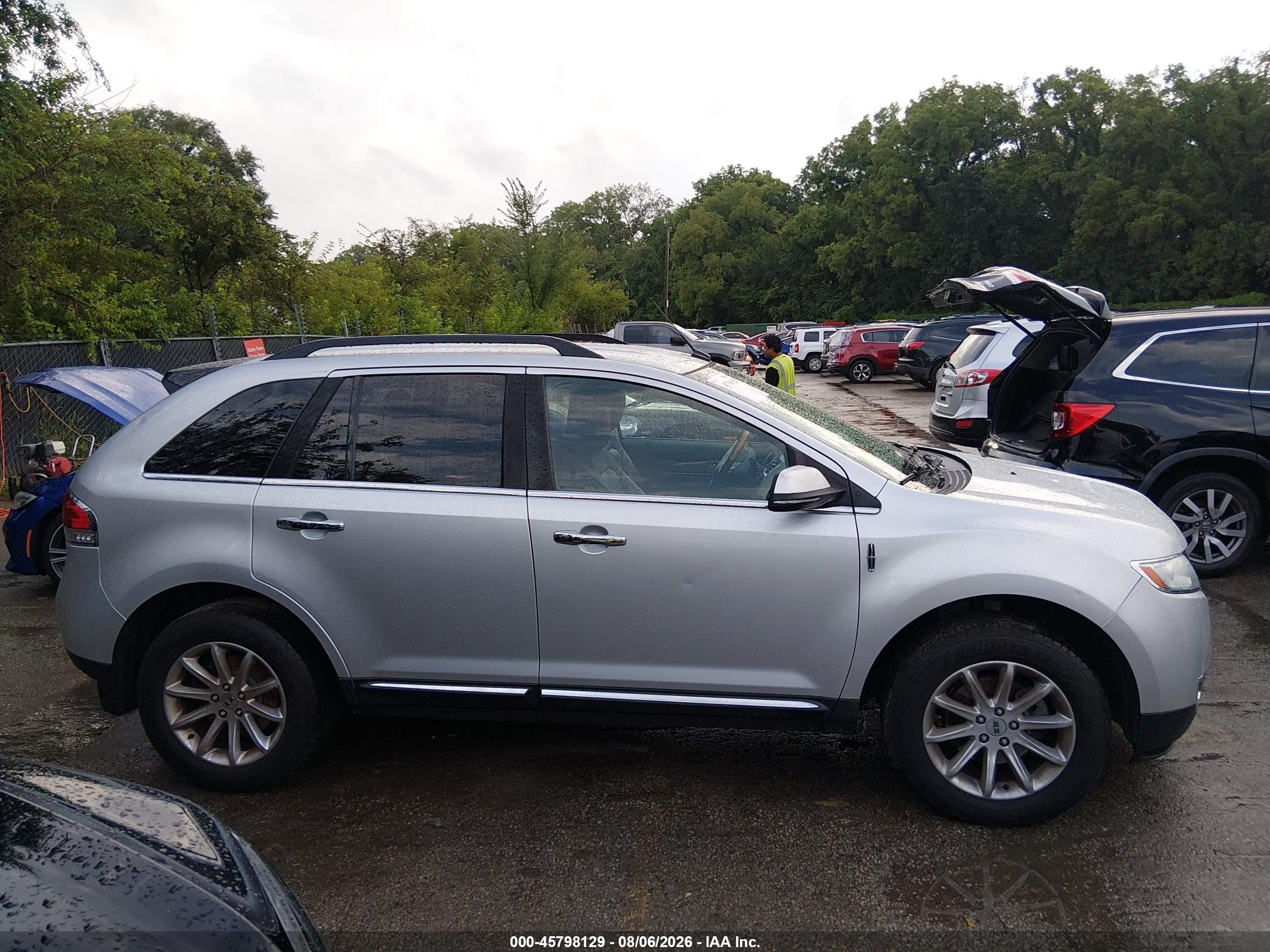 2014 Lincoln Mkx   Silver vin: 2LMDJ8JK5EBL06727