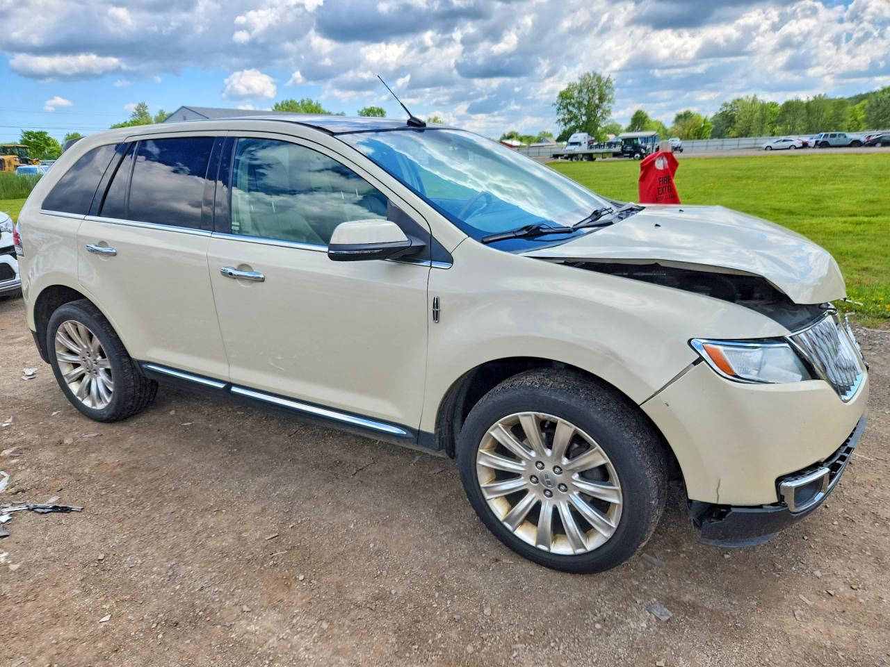 2014 Lincoln Mkx Yellow vin: 2LMDJ8JK5EBL10129