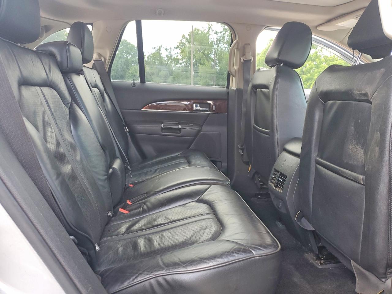 2014 Lincoln Mkx Silver vin: 2LMDJ8JK5EBL12110