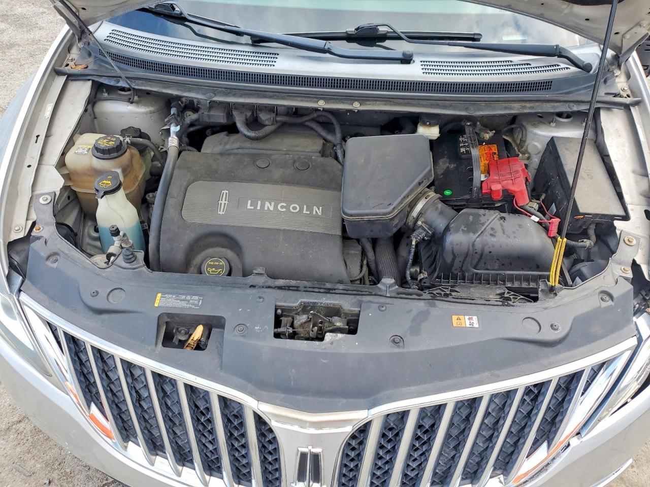 2014 Lincoln Mkx Silver vin: 2LMDJ8JK5EBL12110