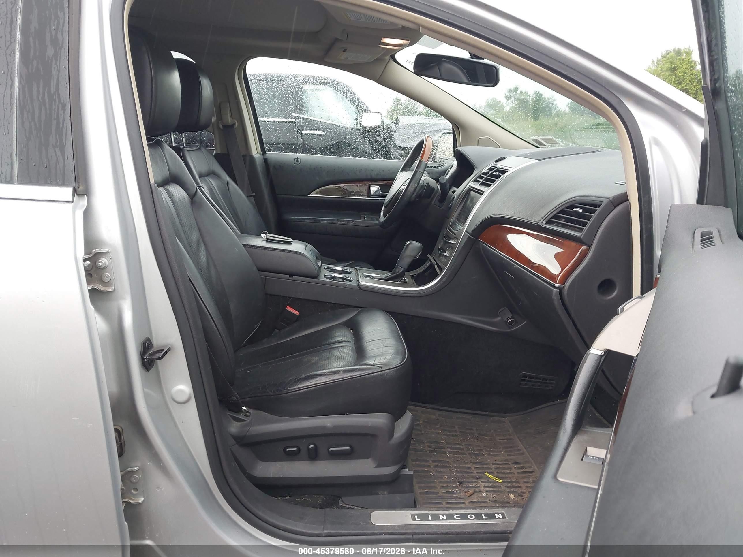 2014 Lincoln Mkx   Silver vin: 2LMDJ8JK5EBL13872