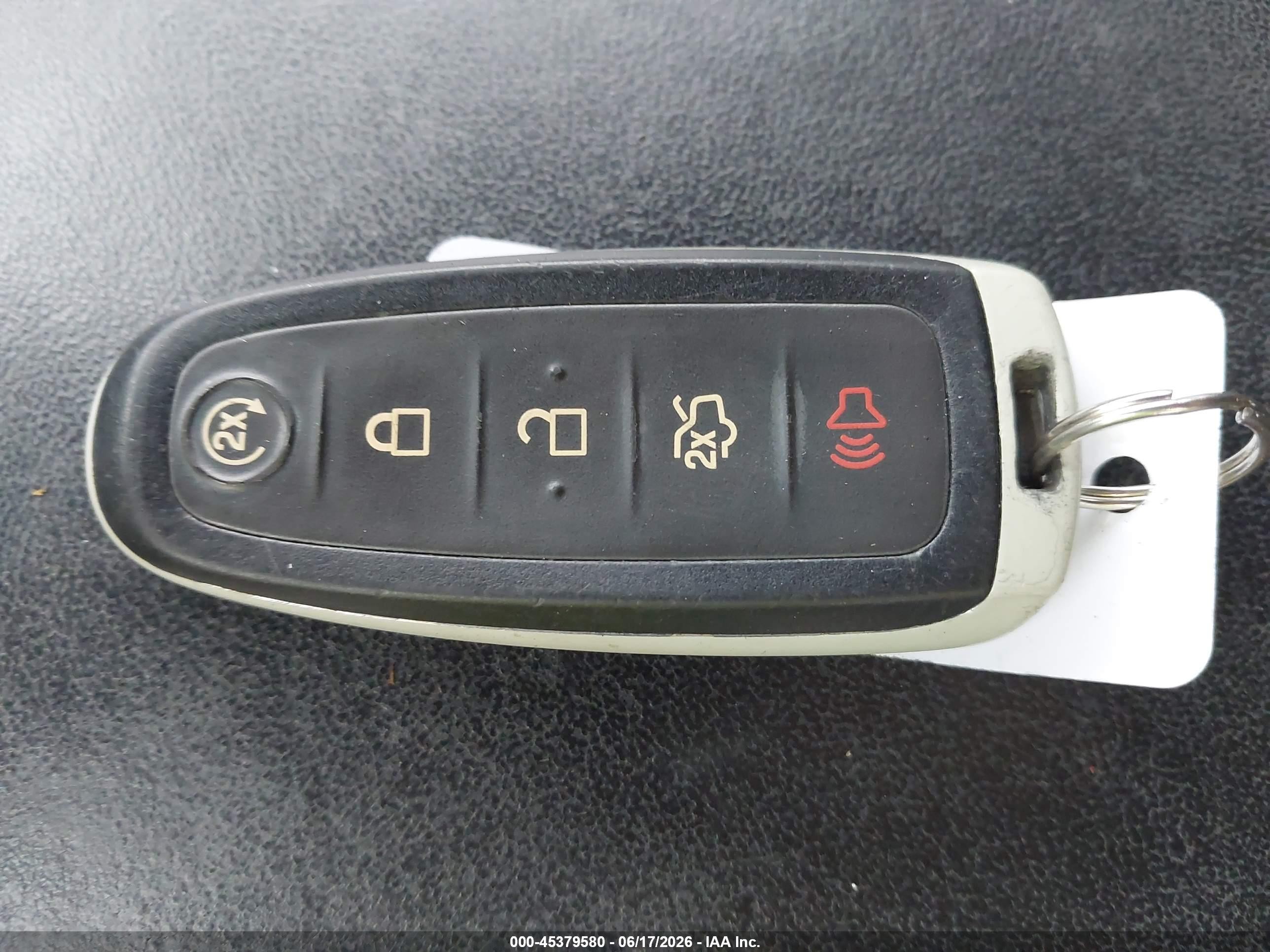 2014 Lincoln Mkx   Silver vin: 2LMDJ8JK5EBL13872