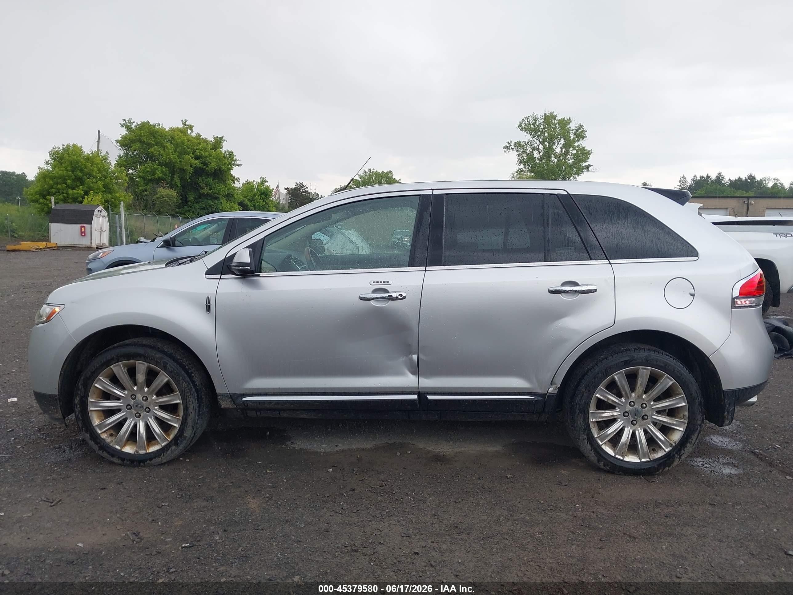 2014 Lincoln Mkx   Silver vin: 2LMDJ8JK5EBL13872