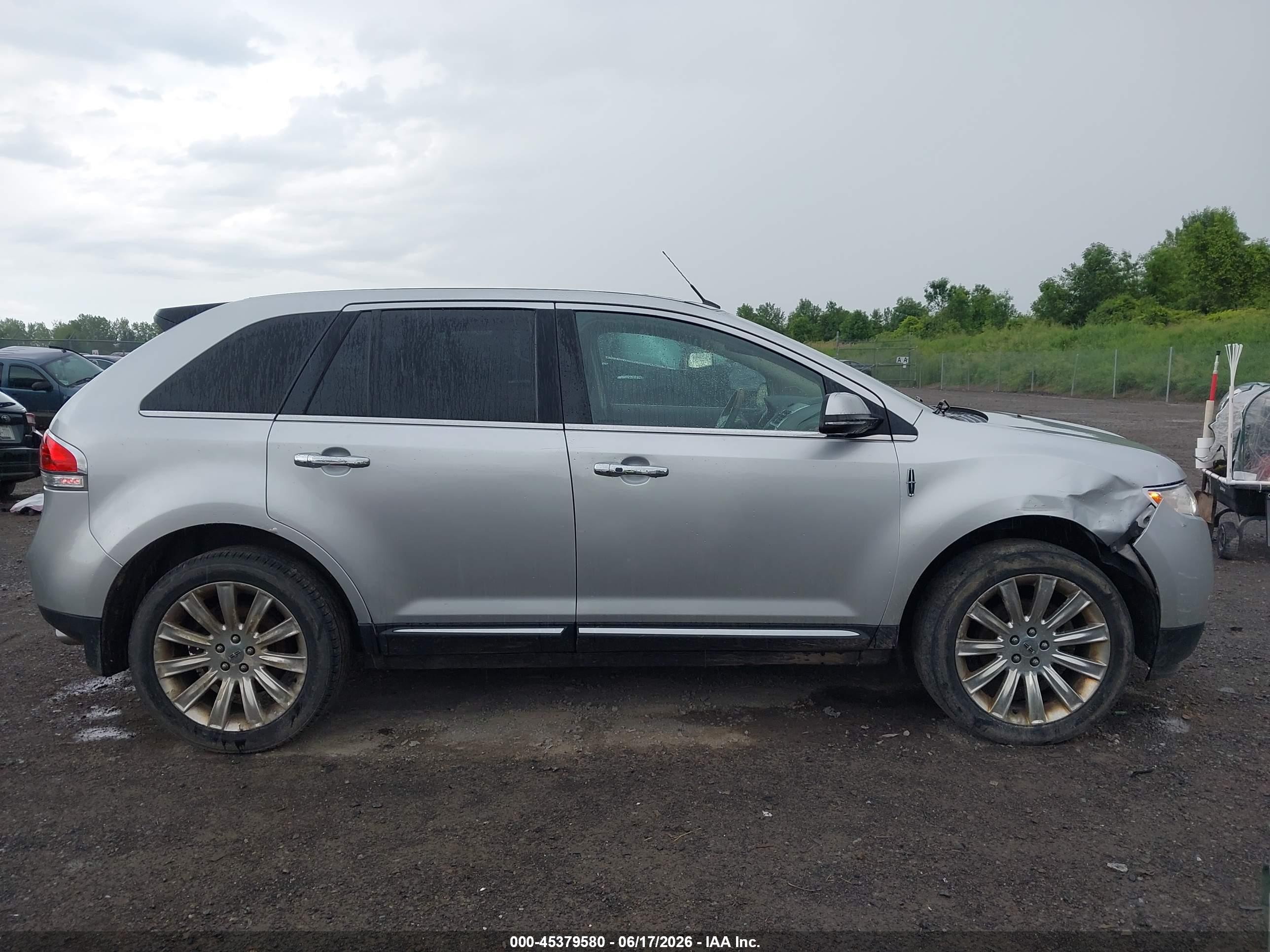 2014 Lincoln Mkx   Silver vin: 2LMDJ8JK5EBL13872