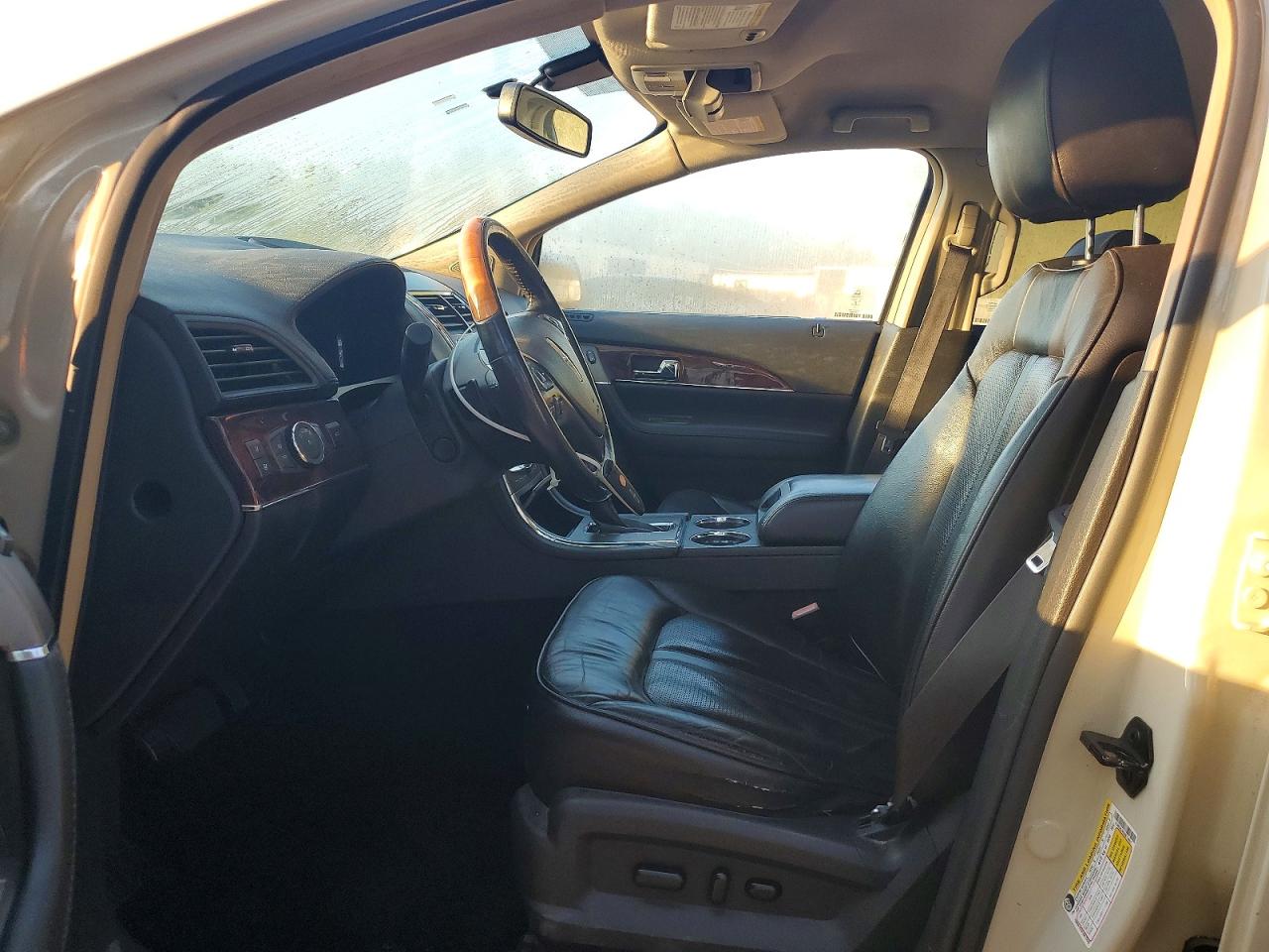 2014 Lincoln Mkx Beige vin: 2LMDJ8JK5EBL14651