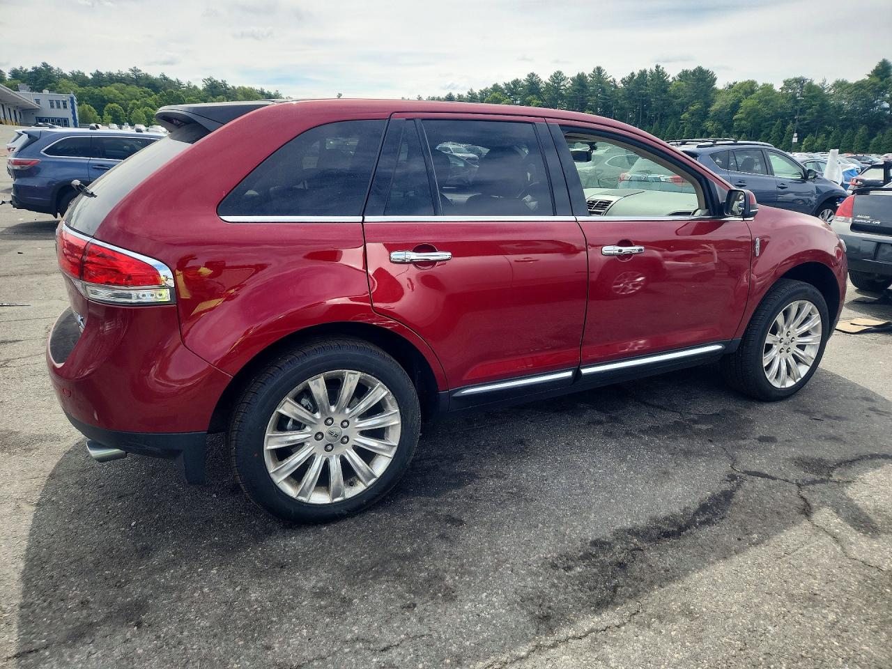 2014 Lincoln Mkx Red vin: 2LMDJ8JK5EBL19803