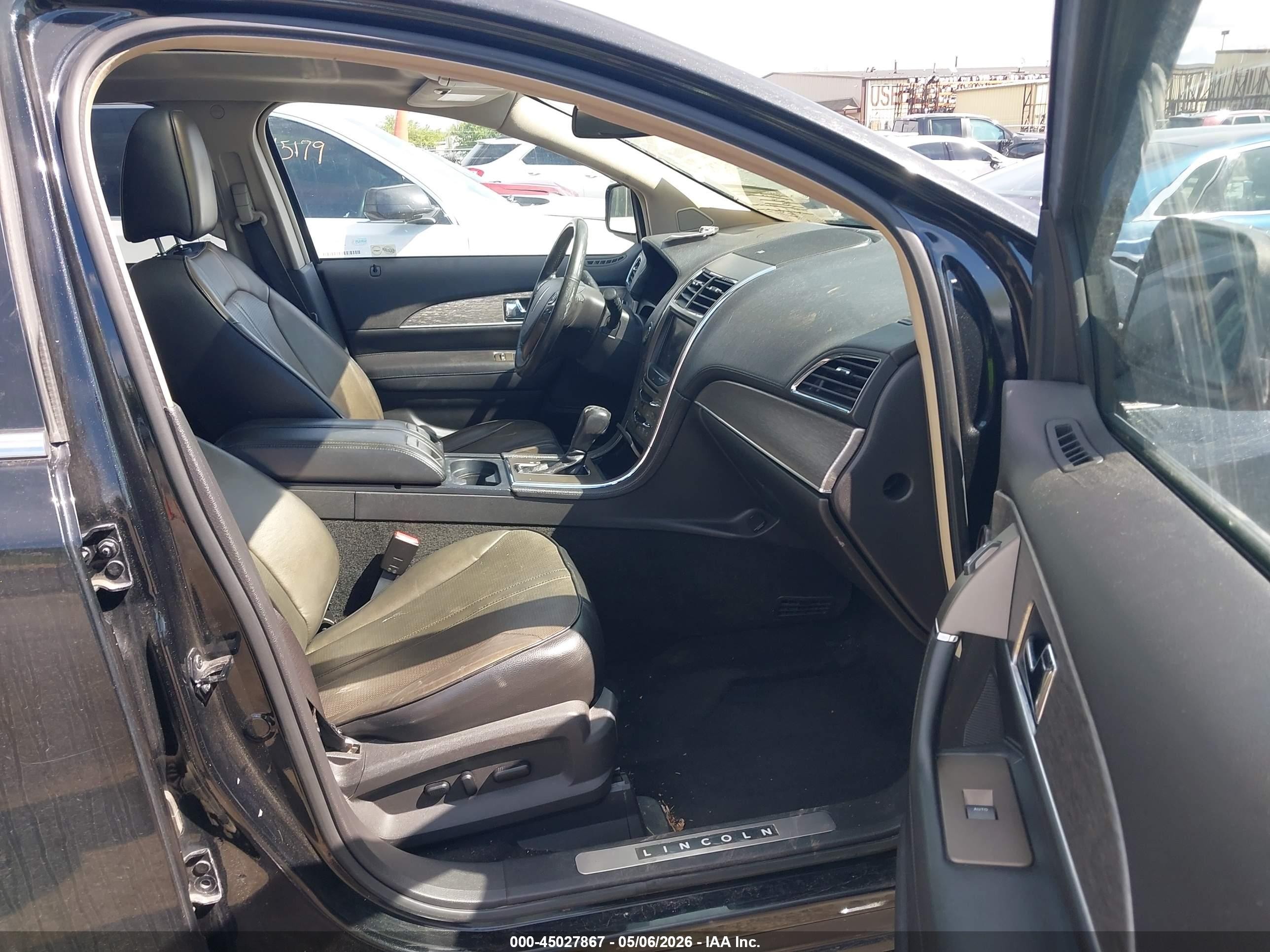 2011 Lincoln Mkx   Черный vin: 2LMDJ8JK6BBJ02465