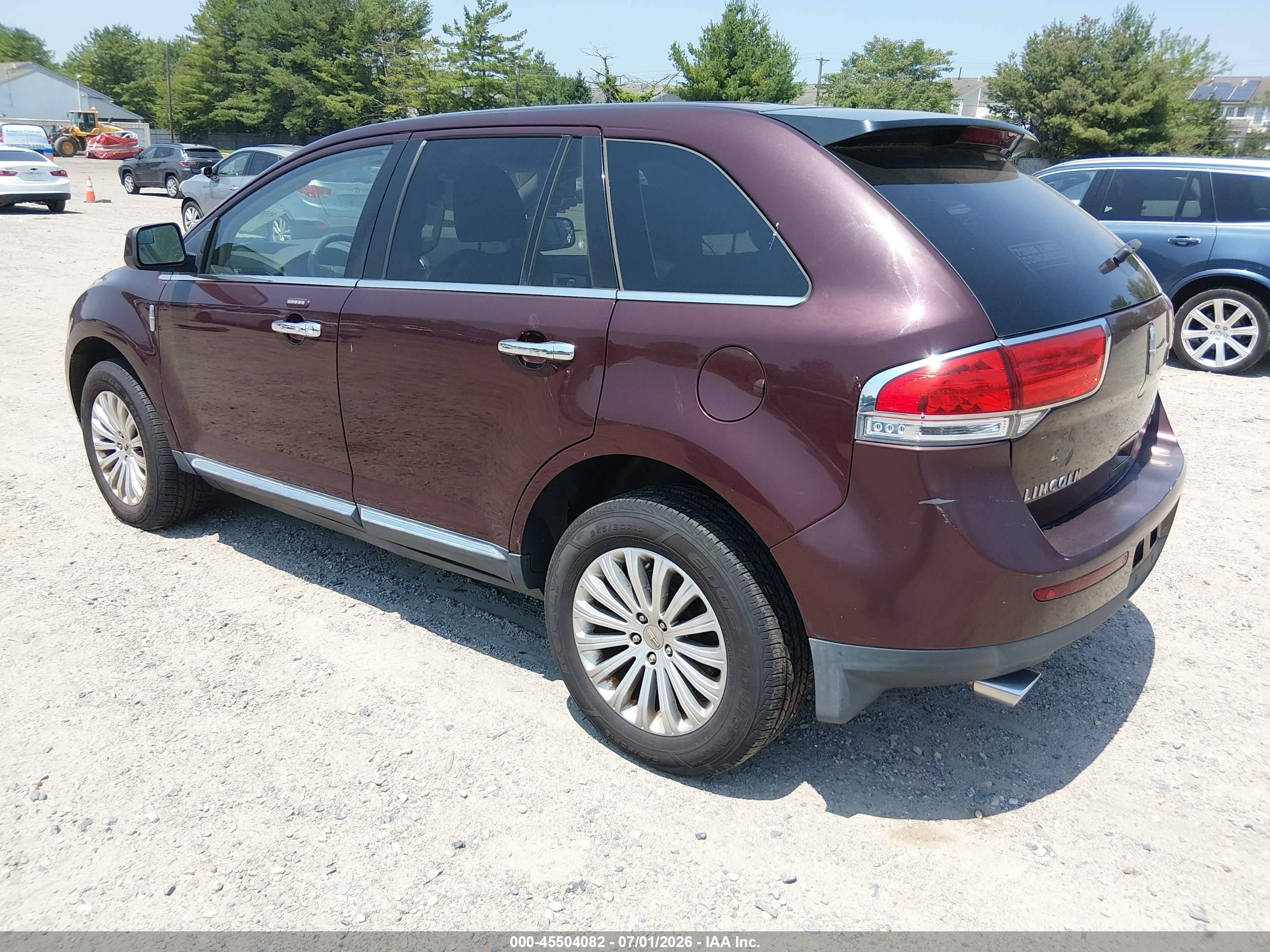 2011 Lincoln Mkx   Burgundy vin: 2LMDJ8JK6BBJ06435