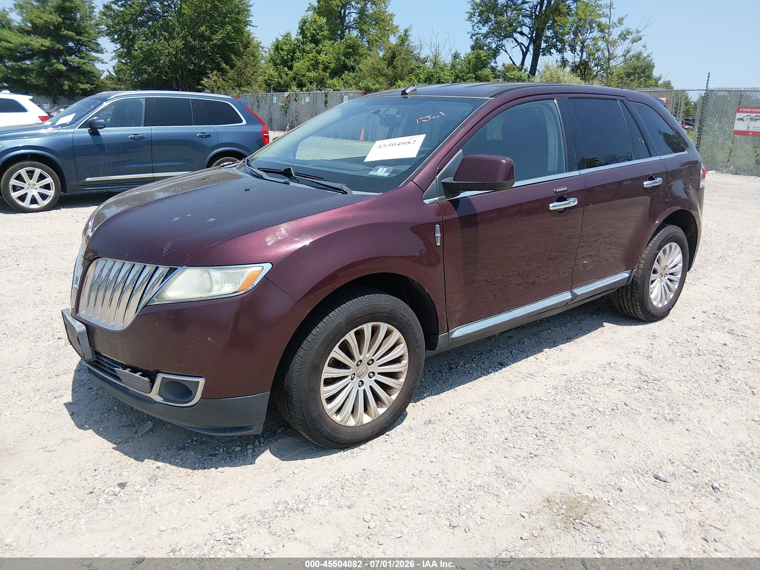 2011 Lincoln Mkx   Burgundy vin: 2LMDJ8JK6BBJ06435