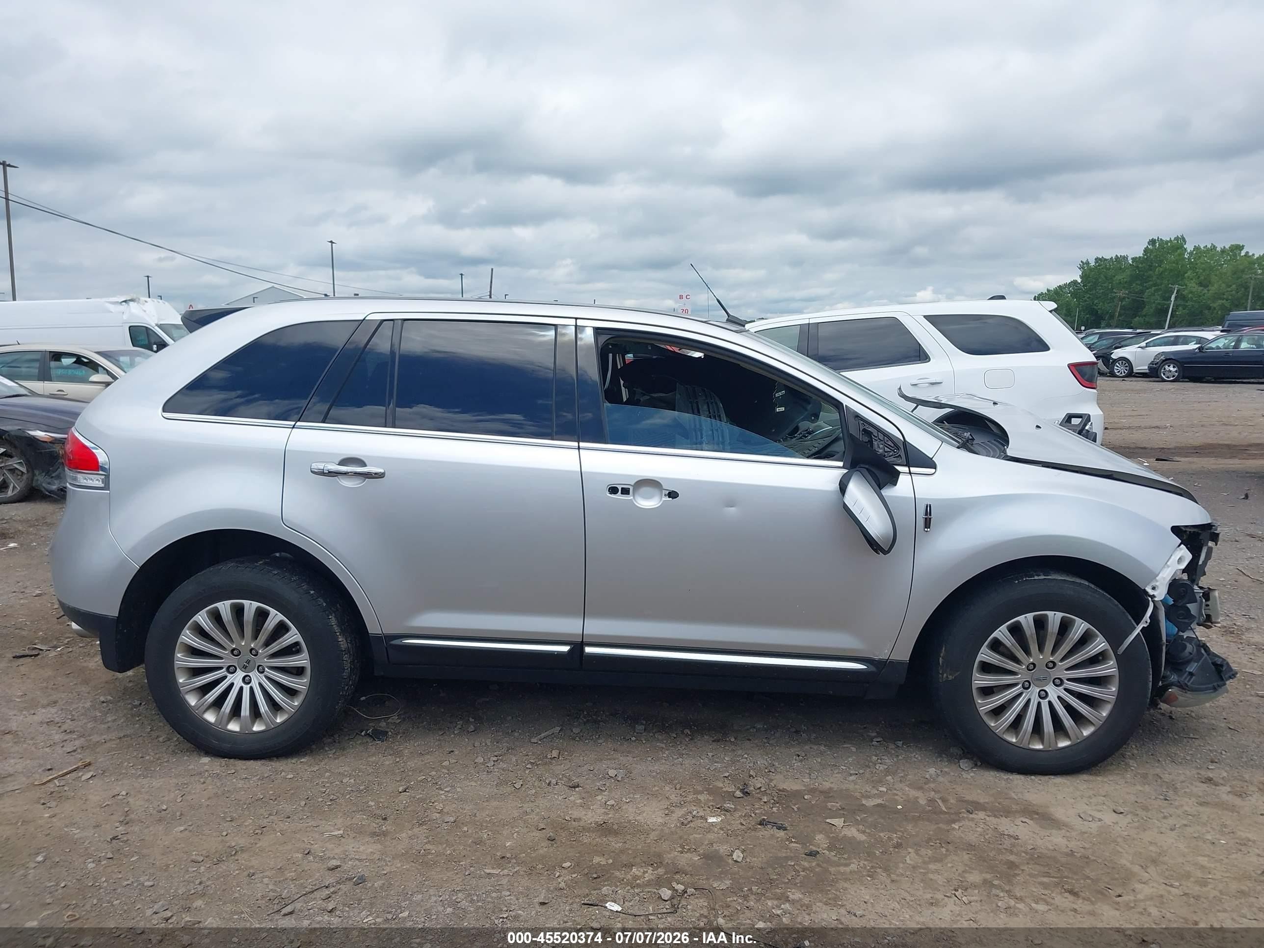 2012 Lincoln Mkx   Silver vin: 2LMDJ8JK6CBL07852
