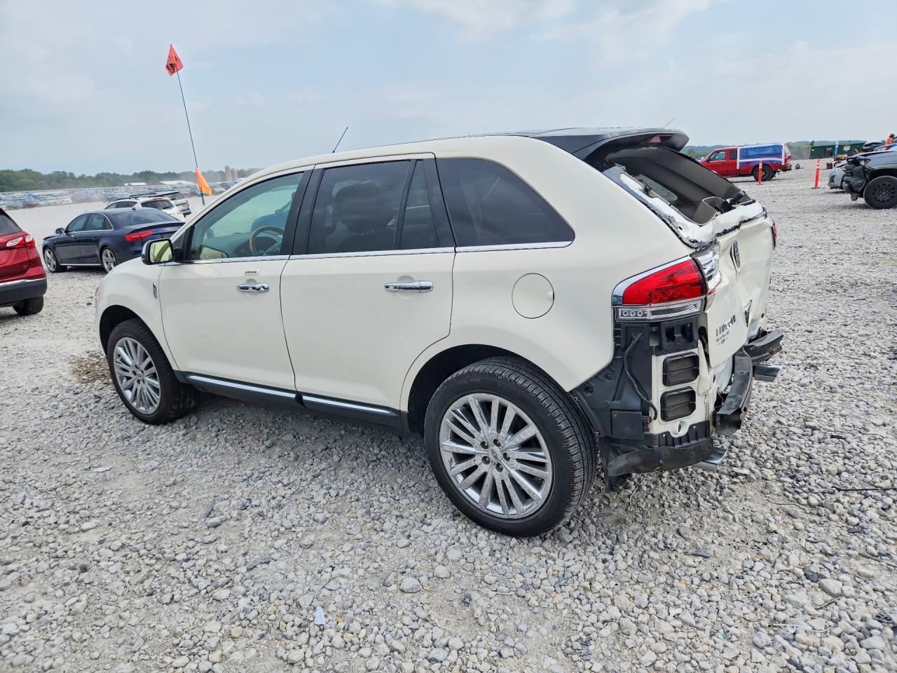 2013 Lincoln Mkx White vin: 2LMDJ8JK6DBL08050