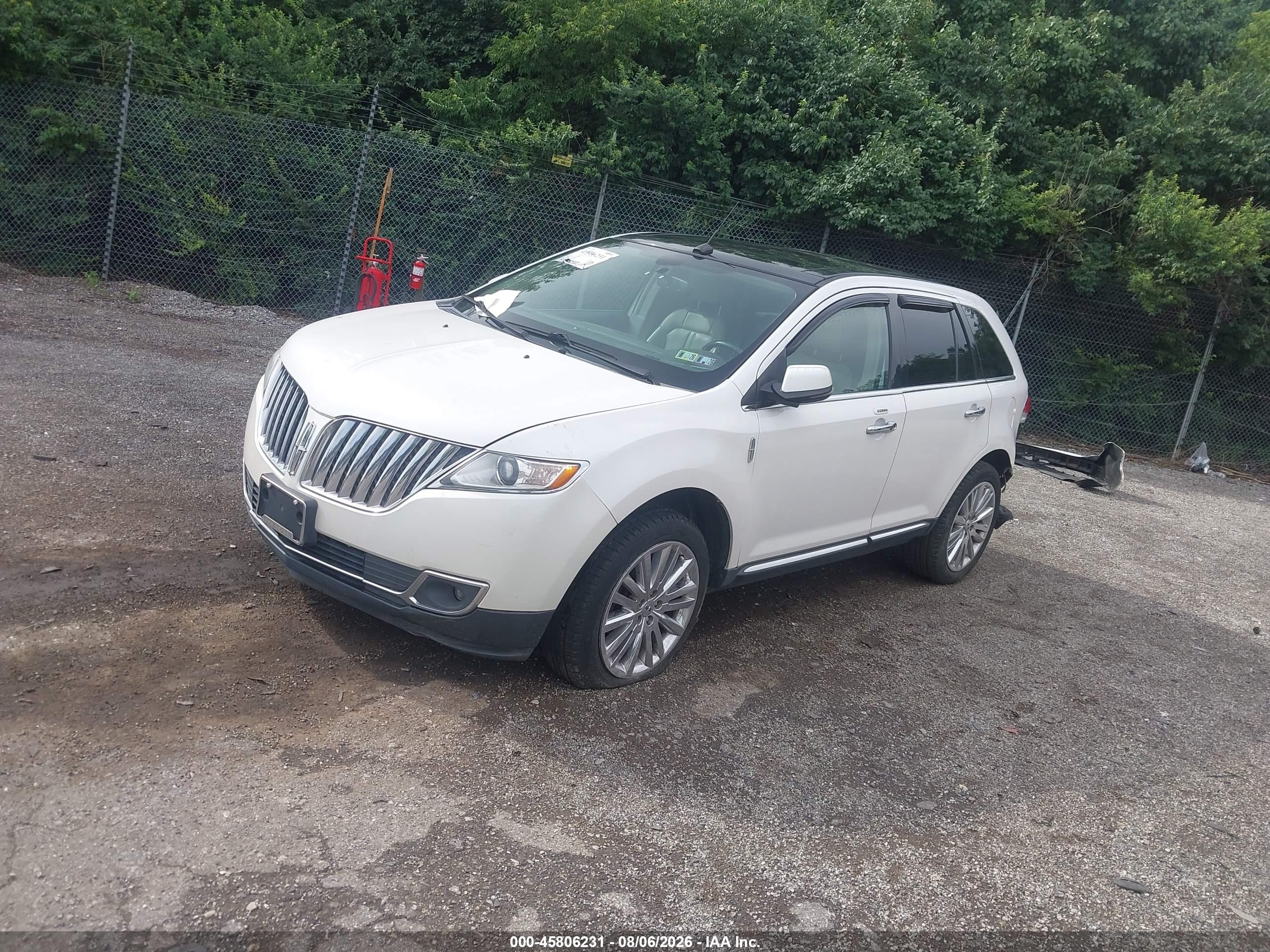 2013 Lincoln Mkx   White vin: 2LMDJ8JK6DBL11188