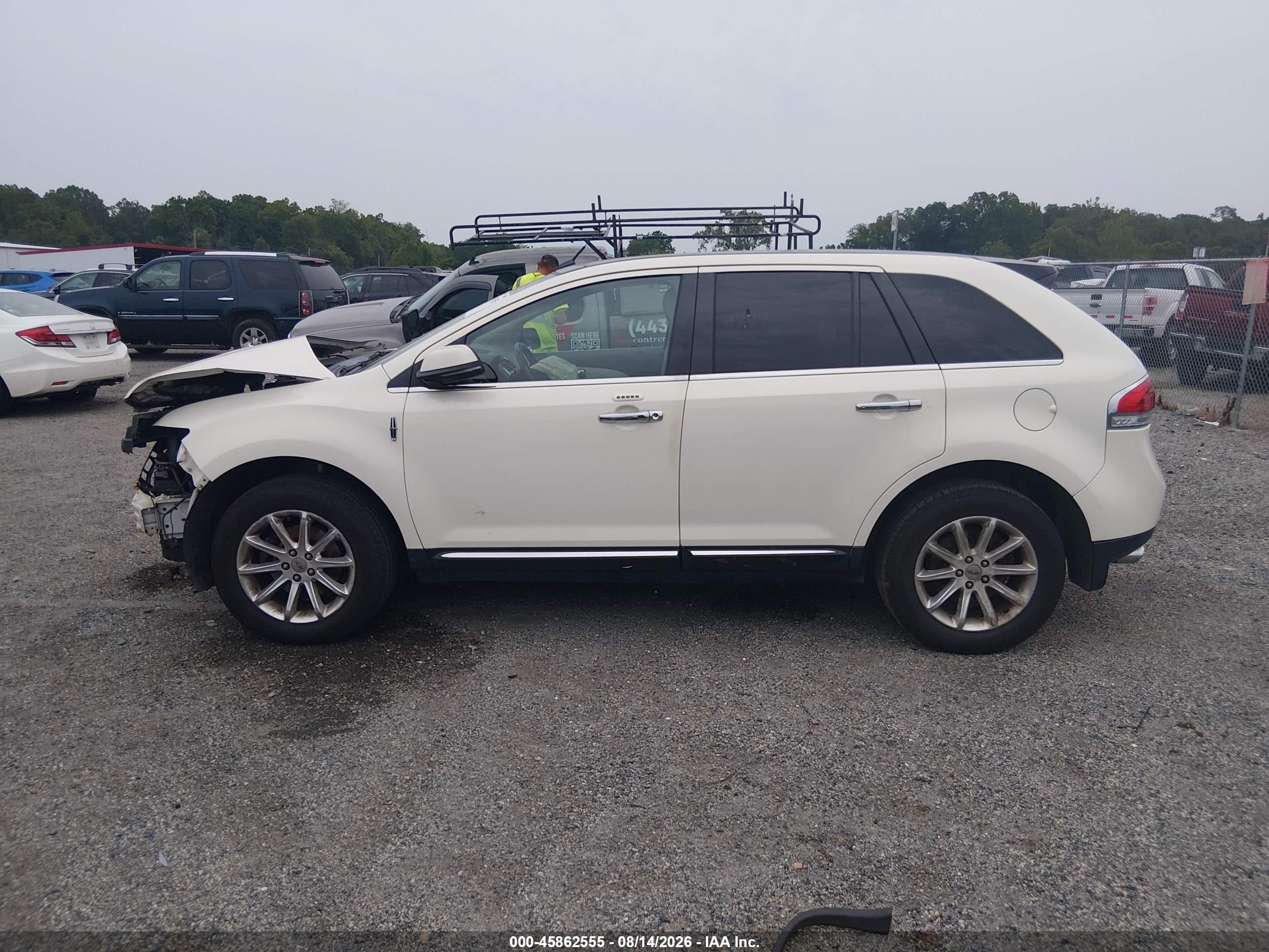 2013 Lincoln Mkx   Cream vin: 2LMDJ8JK6DBL24393