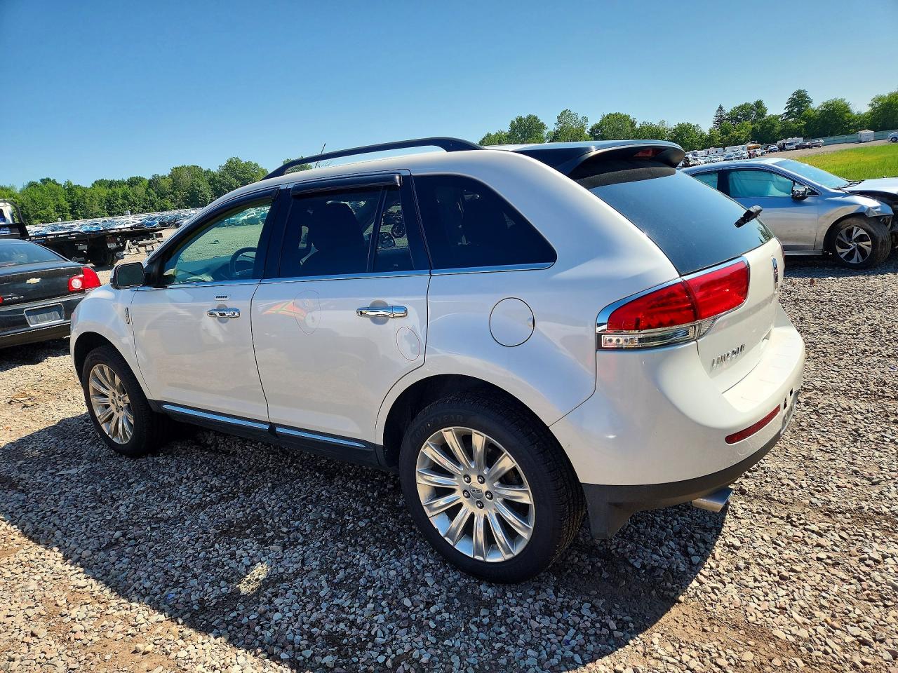 2015 Lincoln Mkx White vin: 2LMDJ8JK6FBL24445