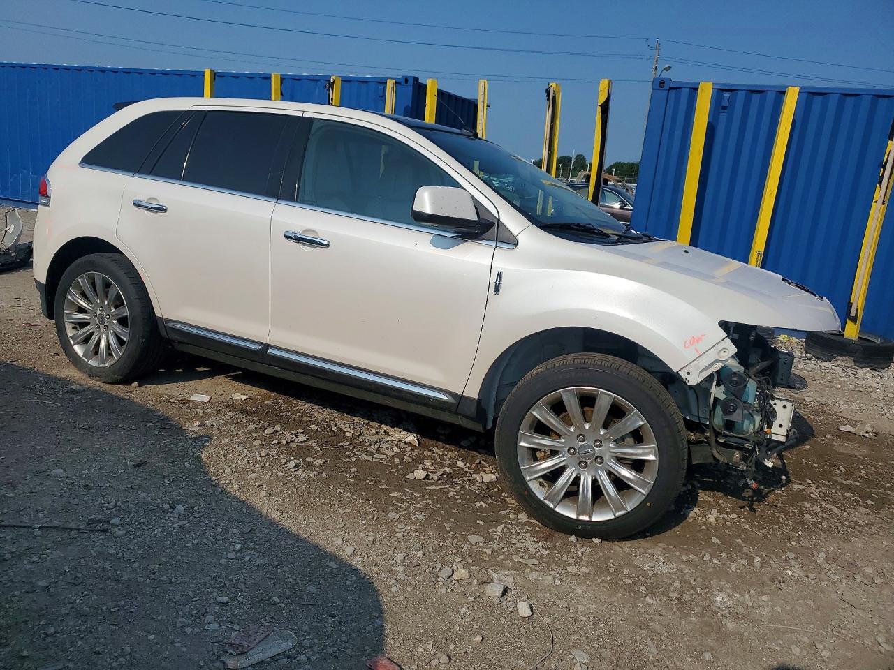 2011 Lincoln Mkx White vin: 2LMDJ8JK7BBJ07139