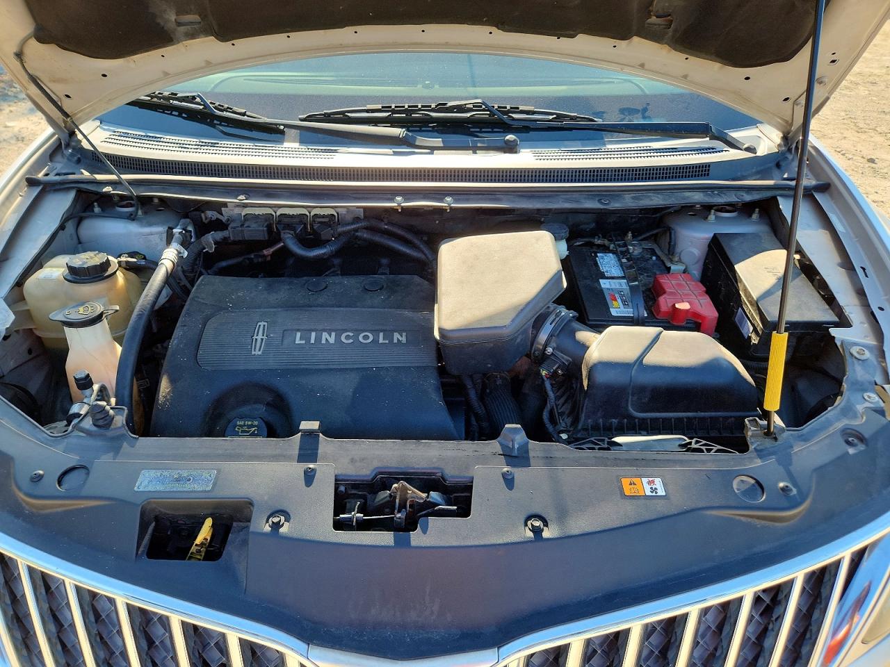 2011 Lincoln Mkx Silver vin: 2LMDJ8JK7BBJ07447