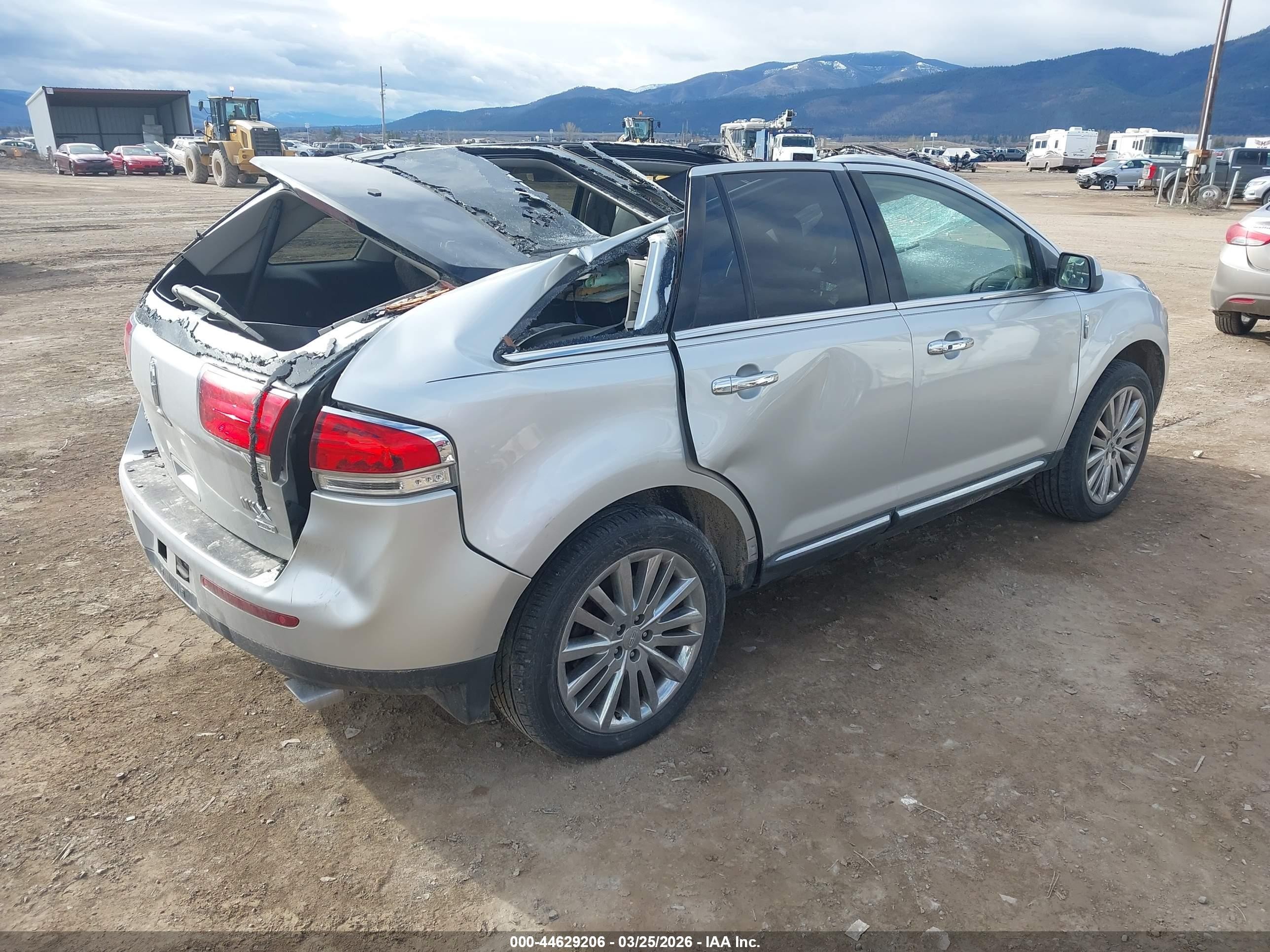 2011 Lincoln Mkx Silver vin: 2LMDJ8JK7BBJ28217