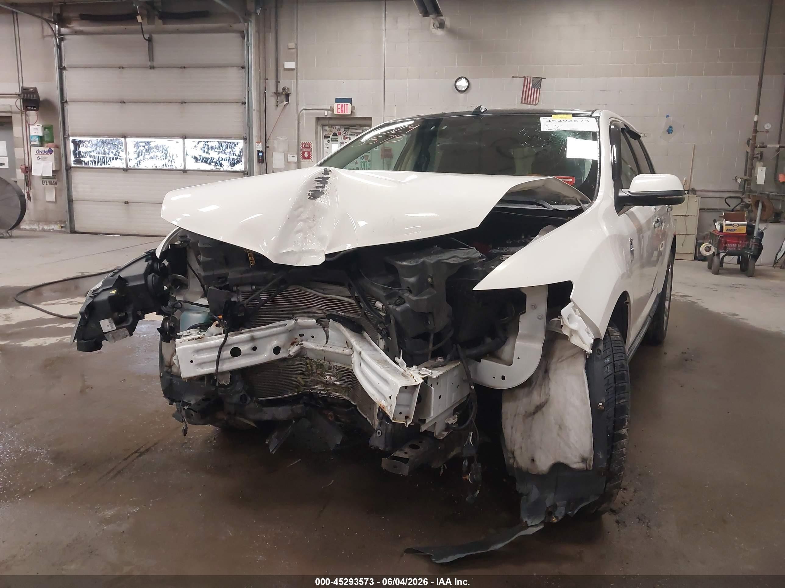 2013 Lincoln Mkx   White vin: 2LMDJ8JK7DBL22104