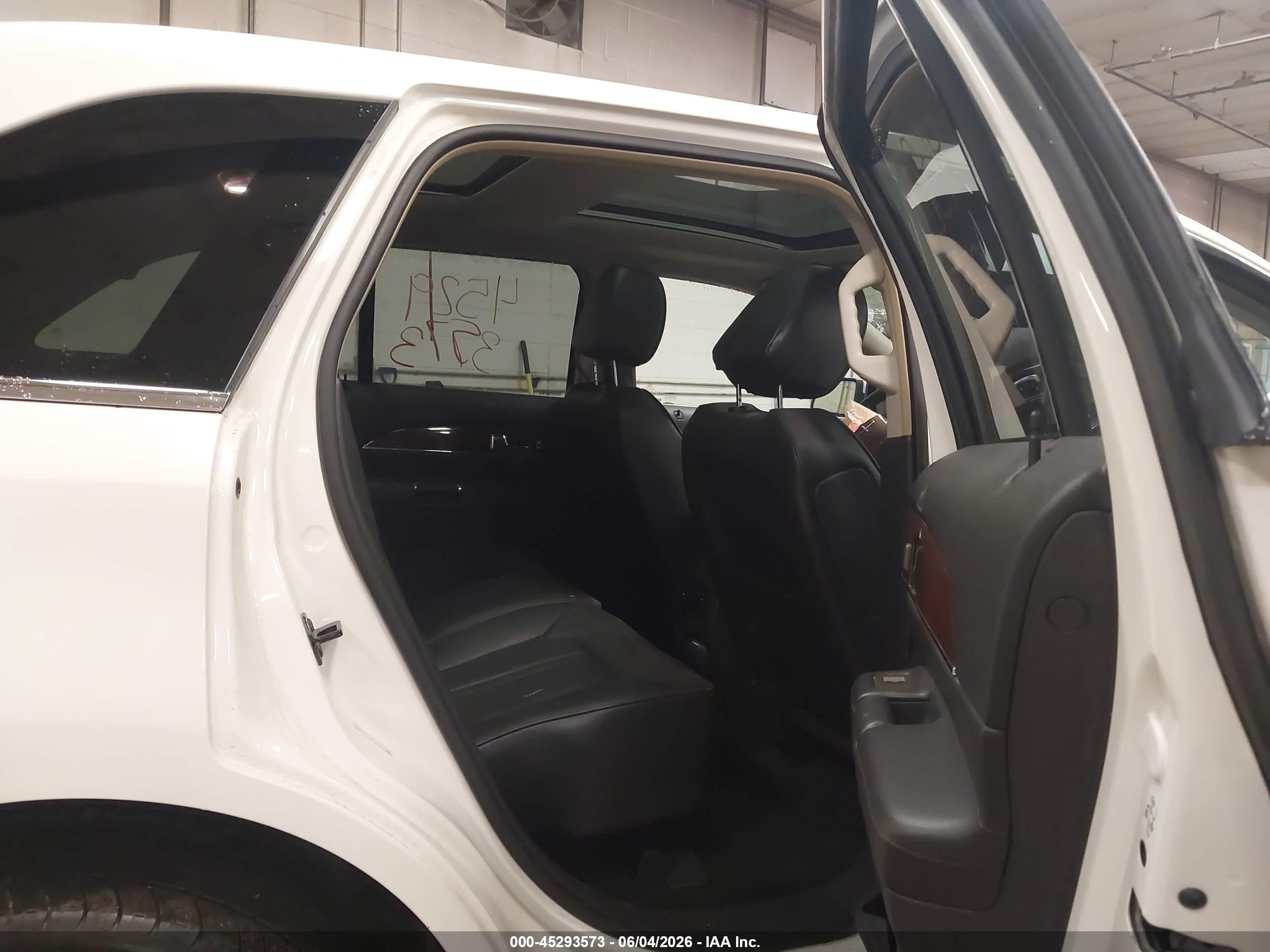2013 Lincoln Mkx   White vin: 2LMDJ8JK7DBL22104