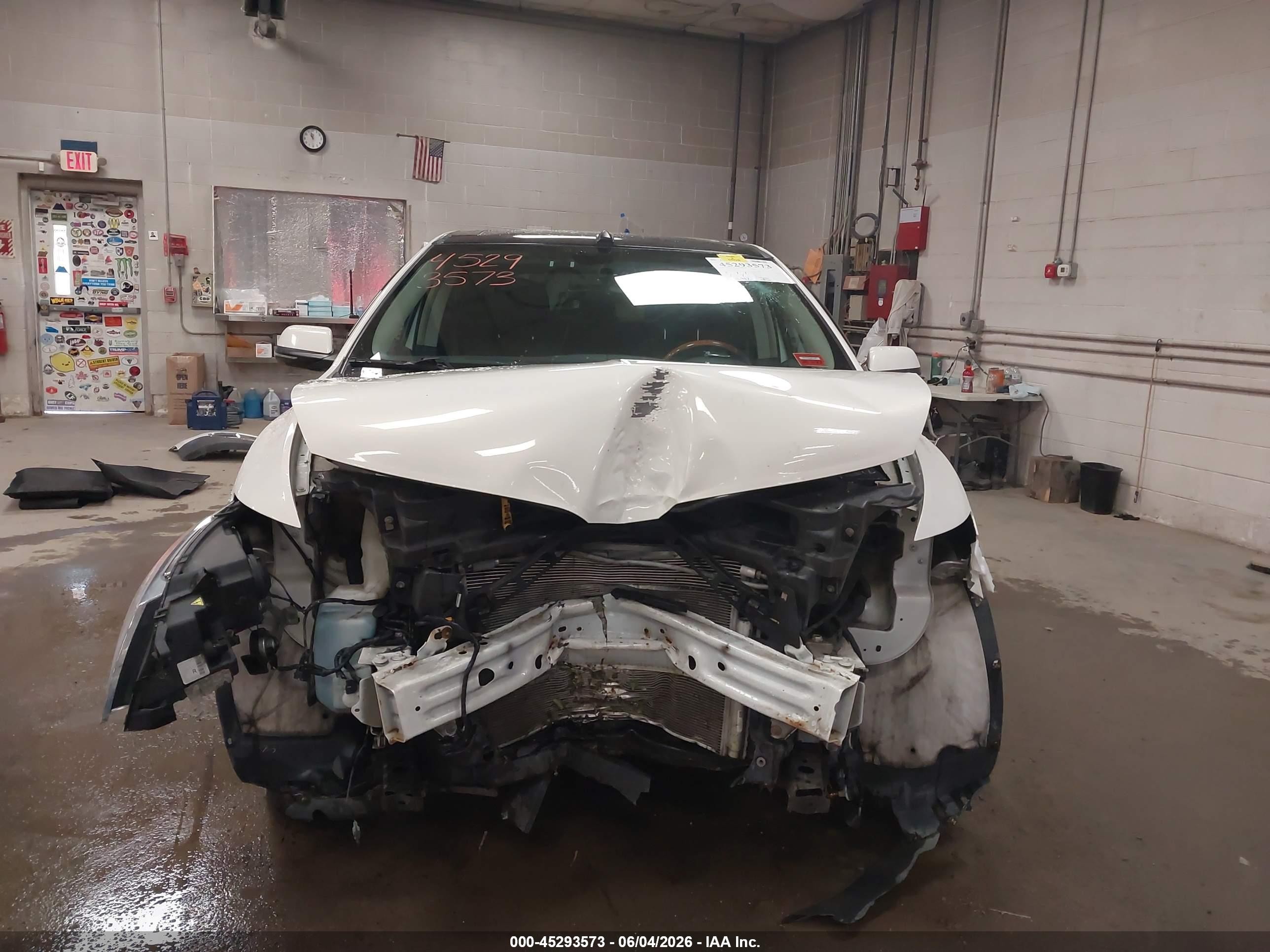 2013 Lincoln Mkx   White vin: 2LMDJ8JK7DBL22104