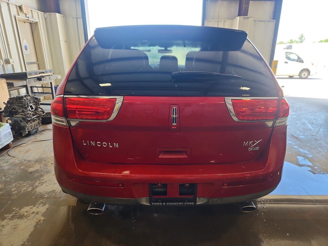 2011 Lincoln Mkx Red vin: 2LMDJ8JK8BBJ15315