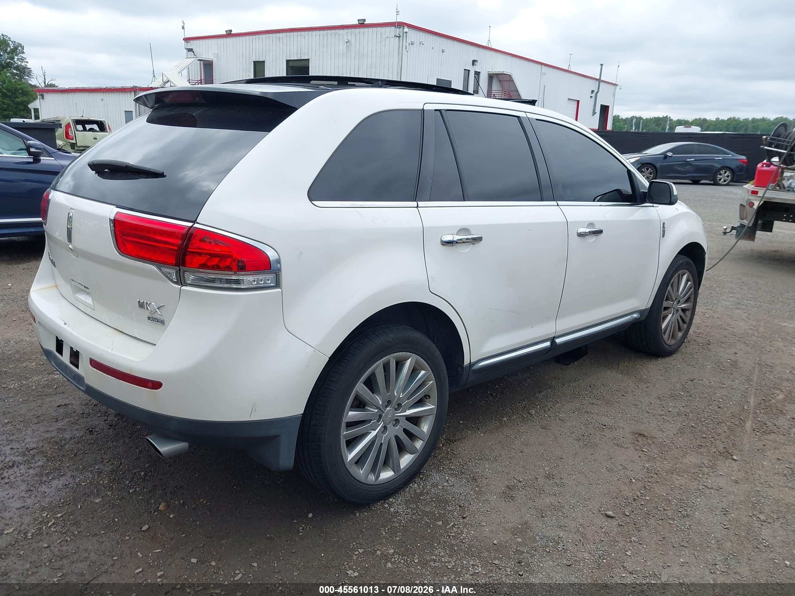2011 Lincoln Mkx   White vin: 2LMDJ8JK8BBJ27223