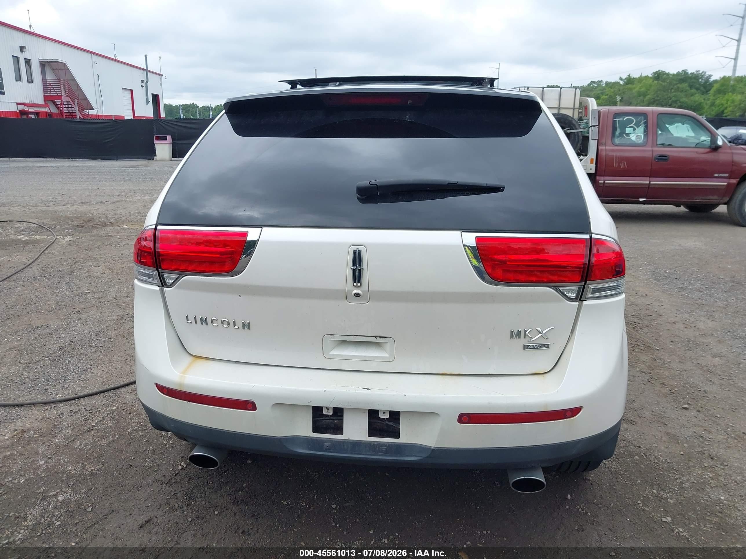 2011 Lincoln Mkx   White vin: 2LMDJ8JK8BBJ27223
