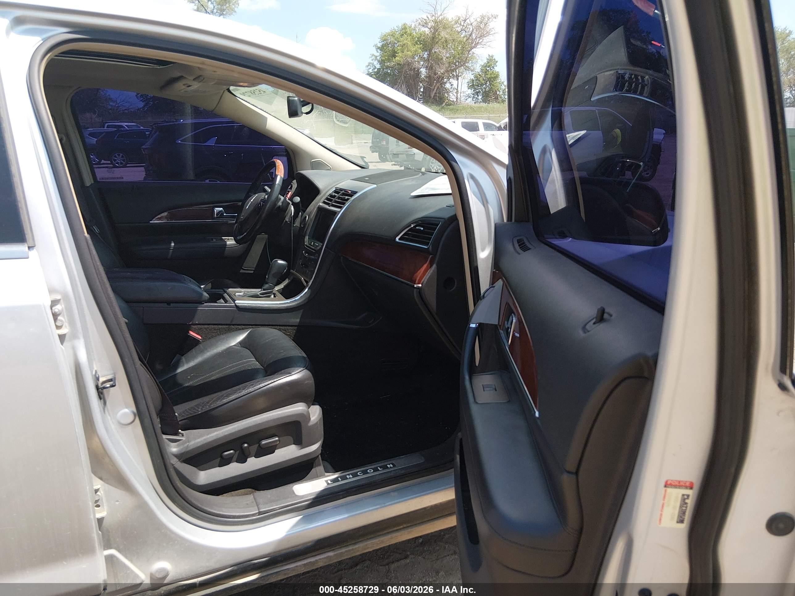 2013 Lincoln Mkx   Silver vin: 2LMDJ8JK8DBL00046