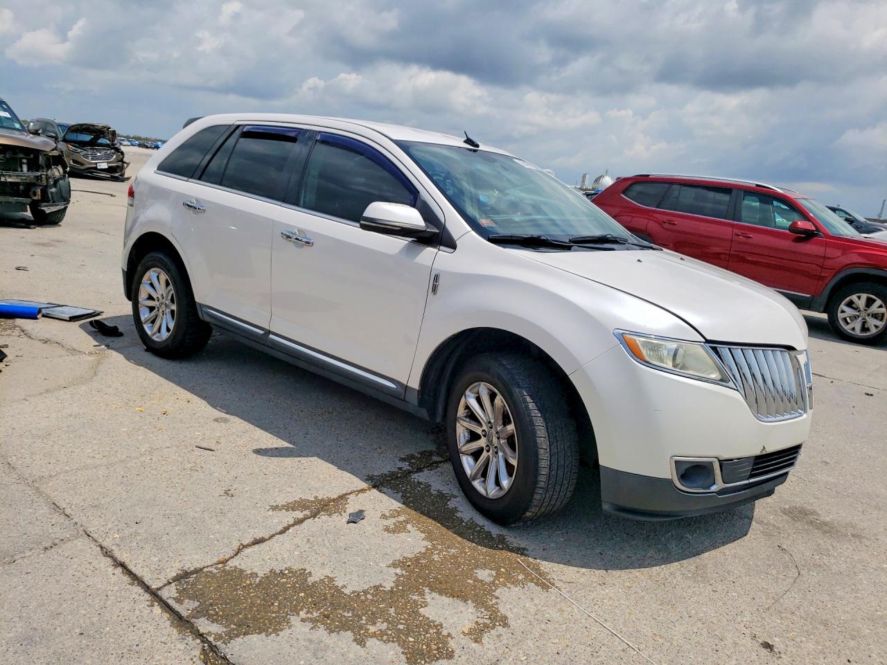 2013 Lincoln Mkx White vin: 2LMDJ8JK8DBL16943