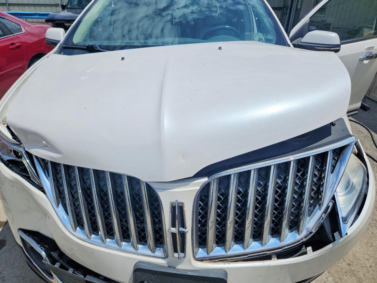 2013 Lincoln Mkx Белый vin: 2LMDJ8JK8DBL20443