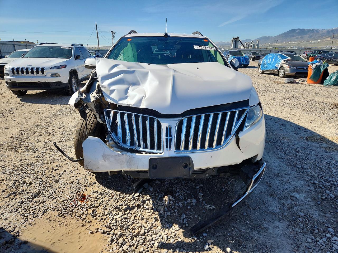2013 Lincoln Mkx White vin: 2LMDJ8JK8DBL21141