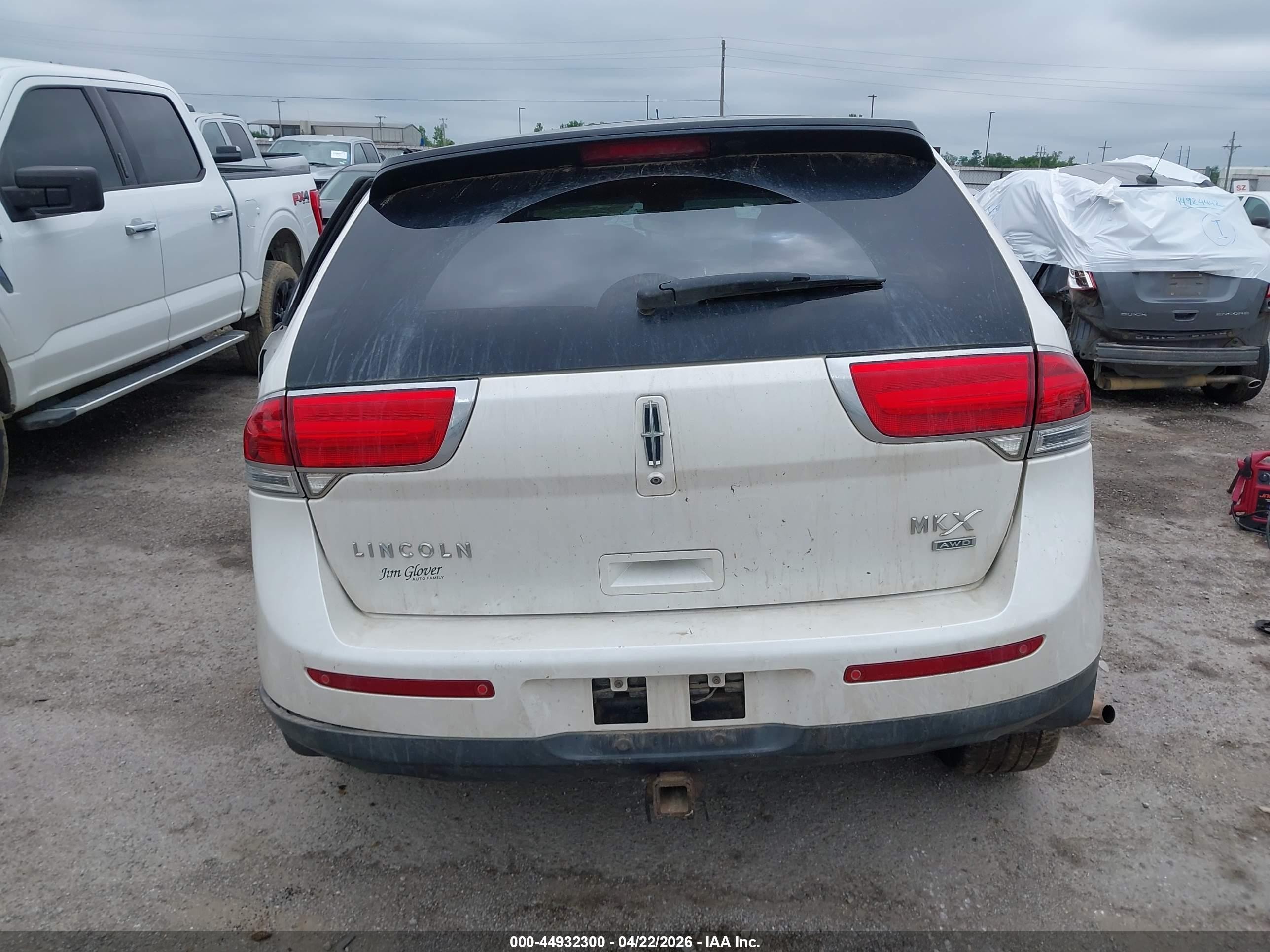 2015 Lincoln Mkx   White vin: 2LMDJ8JK8FBL26018