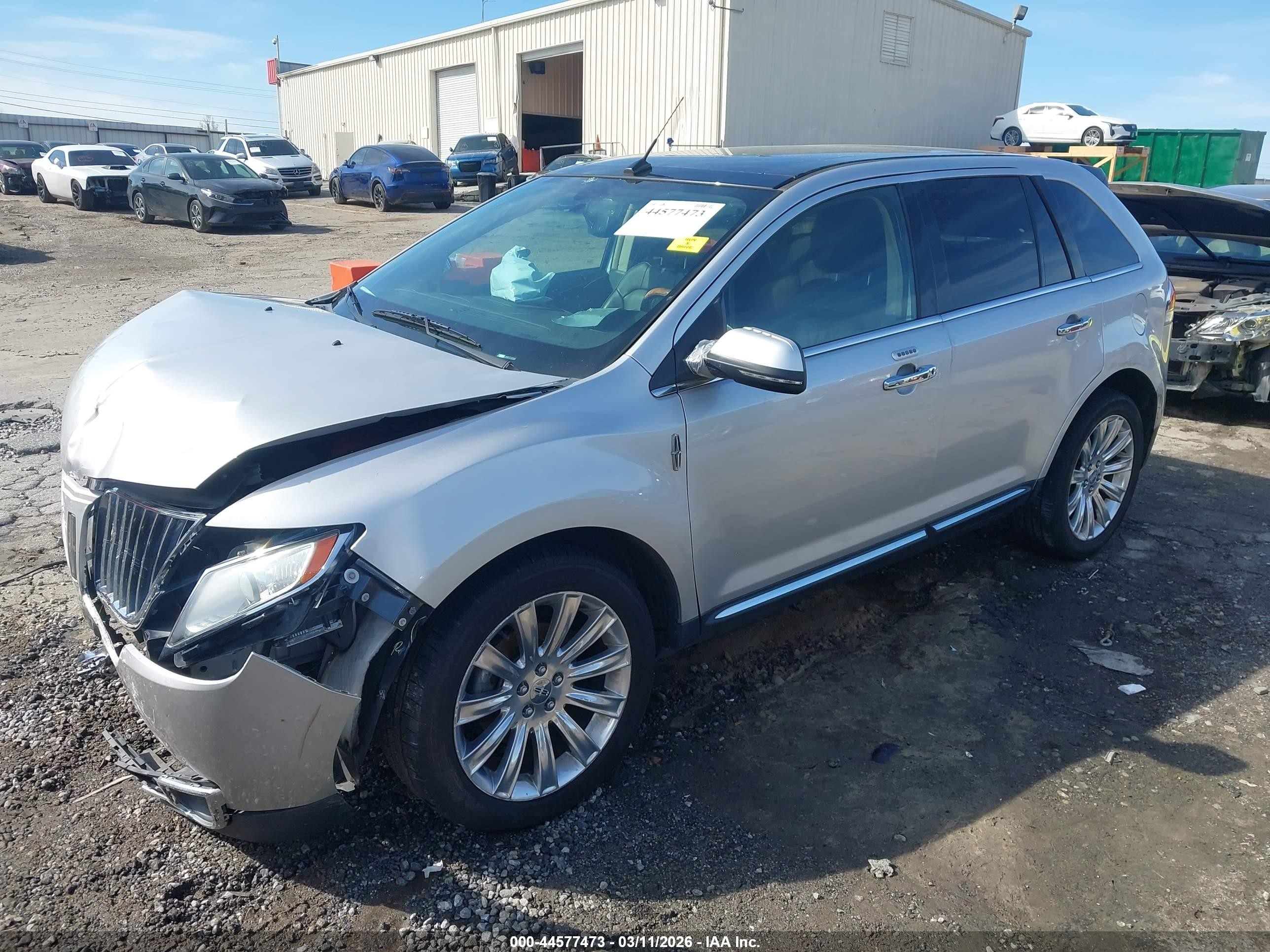 2015 Lincoln Mkx   Серебряный vin: 2LMDJ8JK8FBL33972