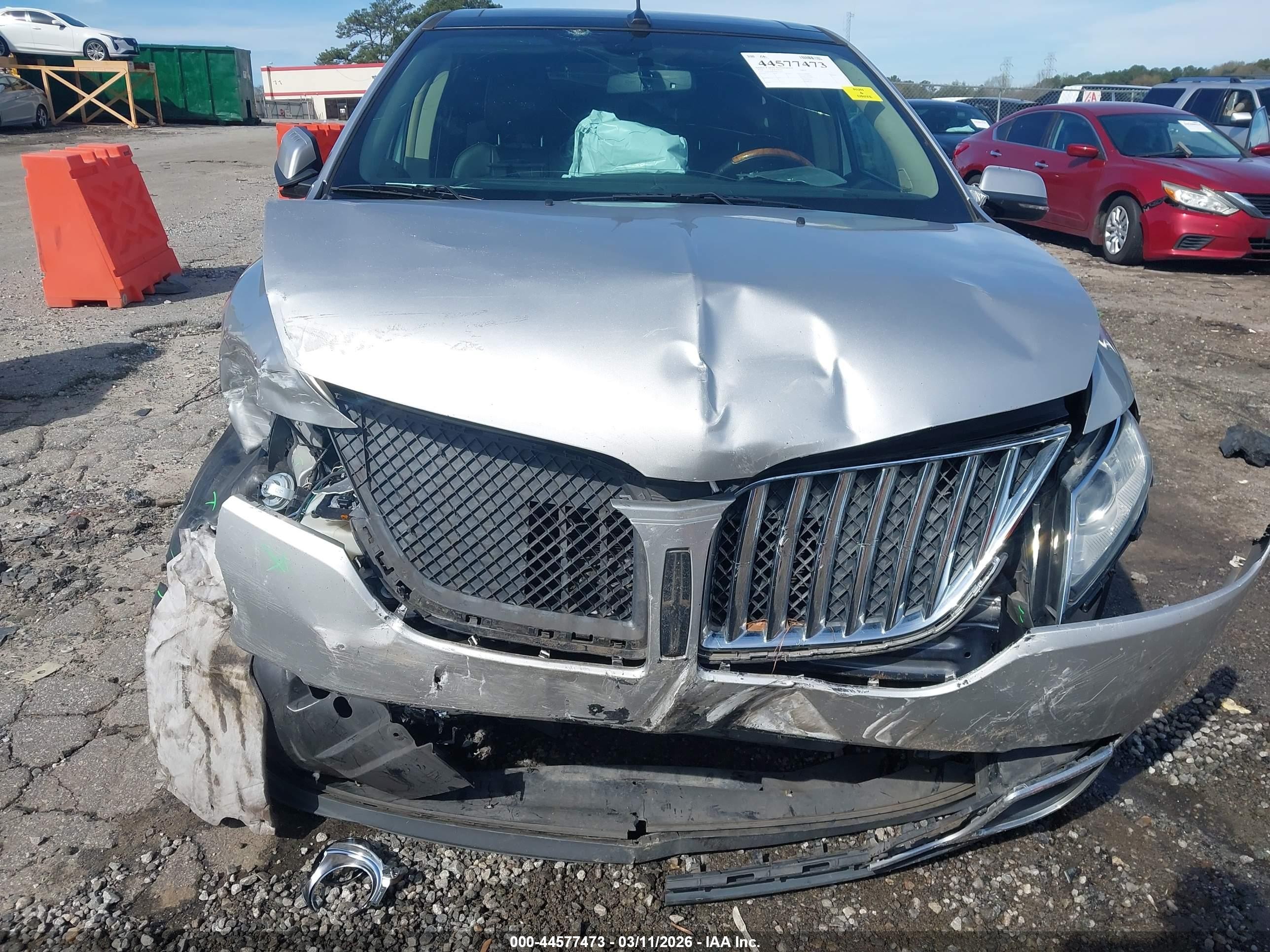 2015 Lincoln Mkx   Серебряный vin: 2LMDJ8JK8FBL33972