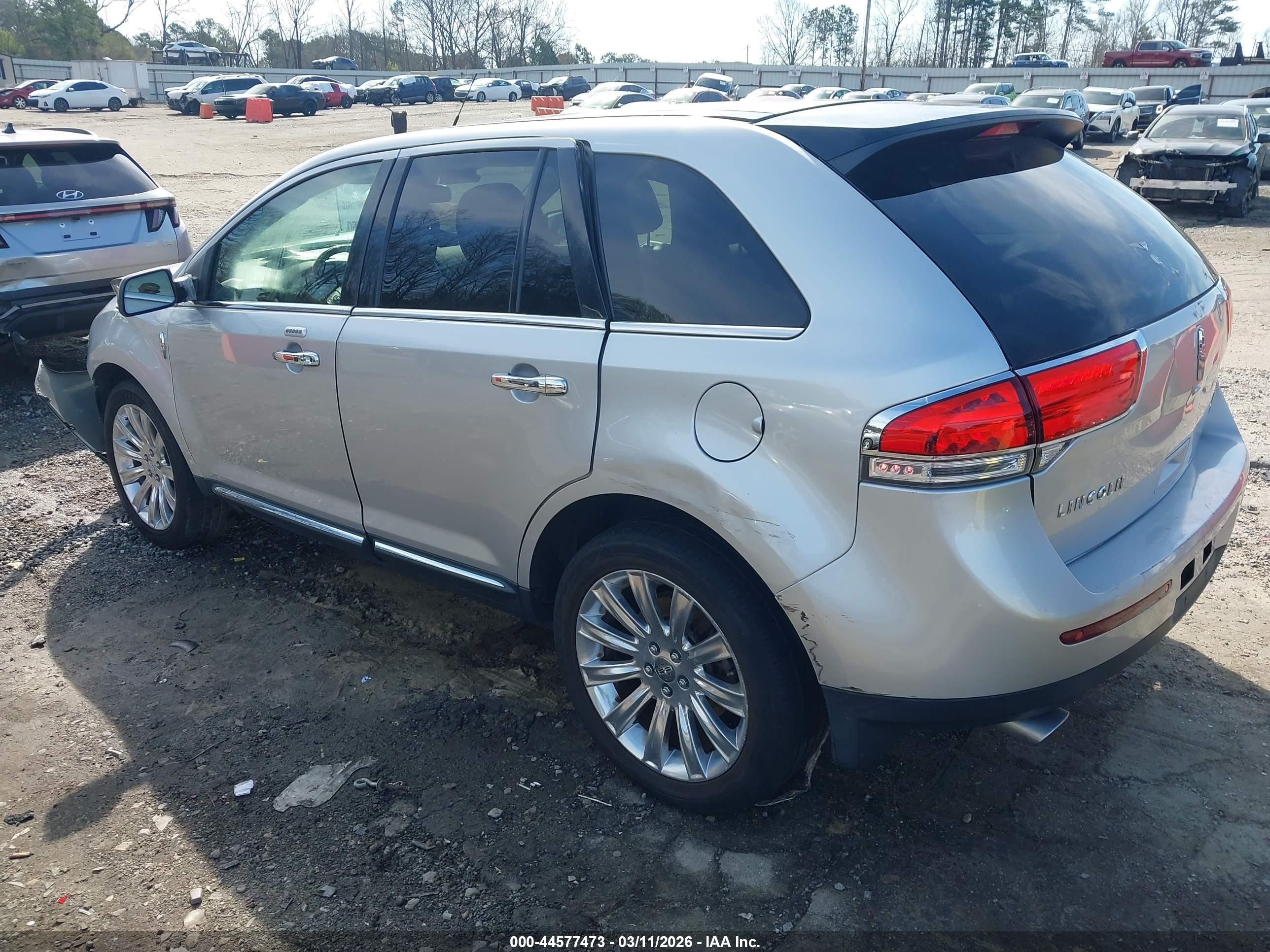 2015 Lincoln Mkx   Серебряный vin: 2LMDJ8JK8FBL33972