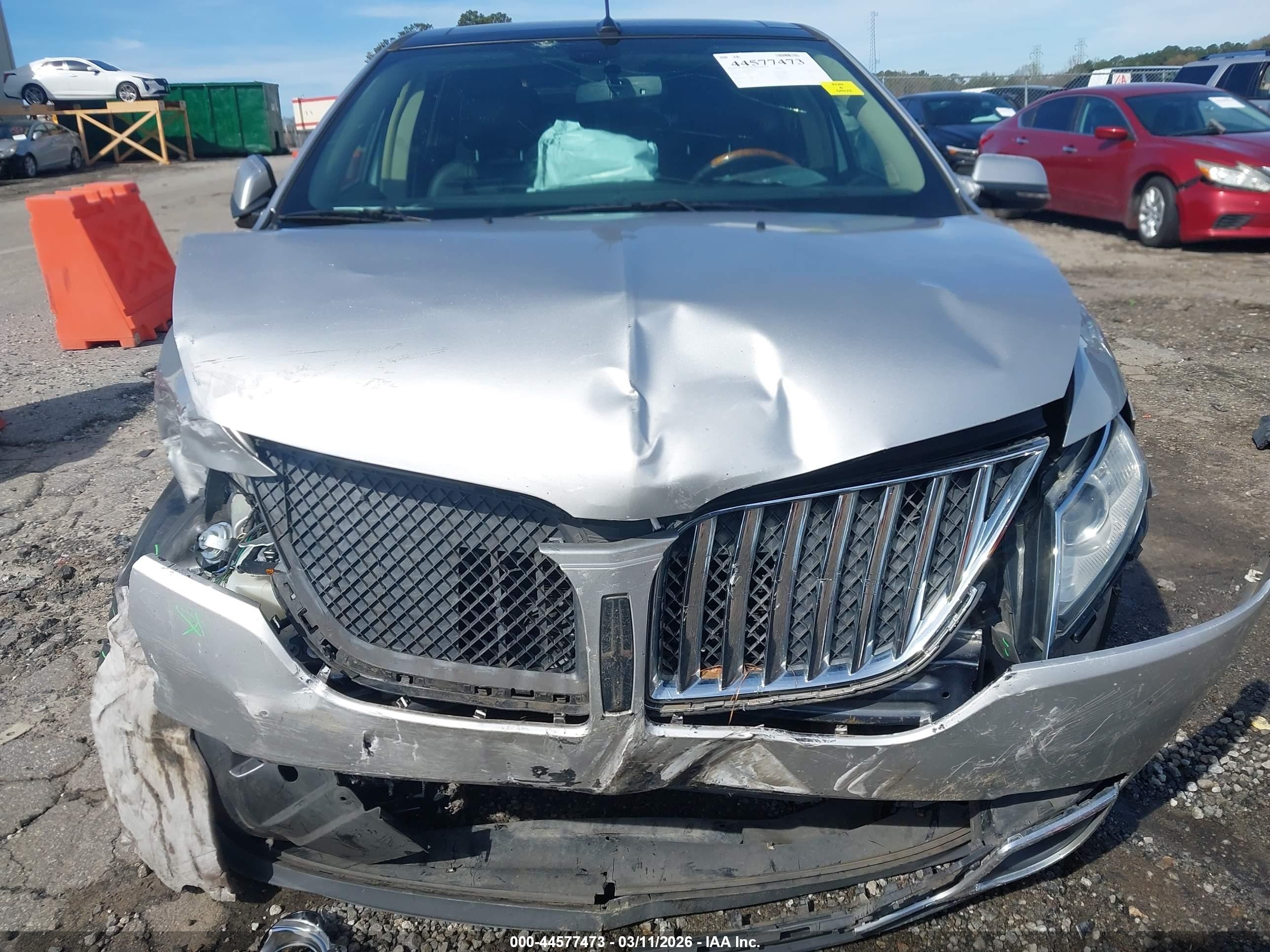 2015 Lincoln Mkx   Серебряный vin: 2LMDJ8JK8FBL33972