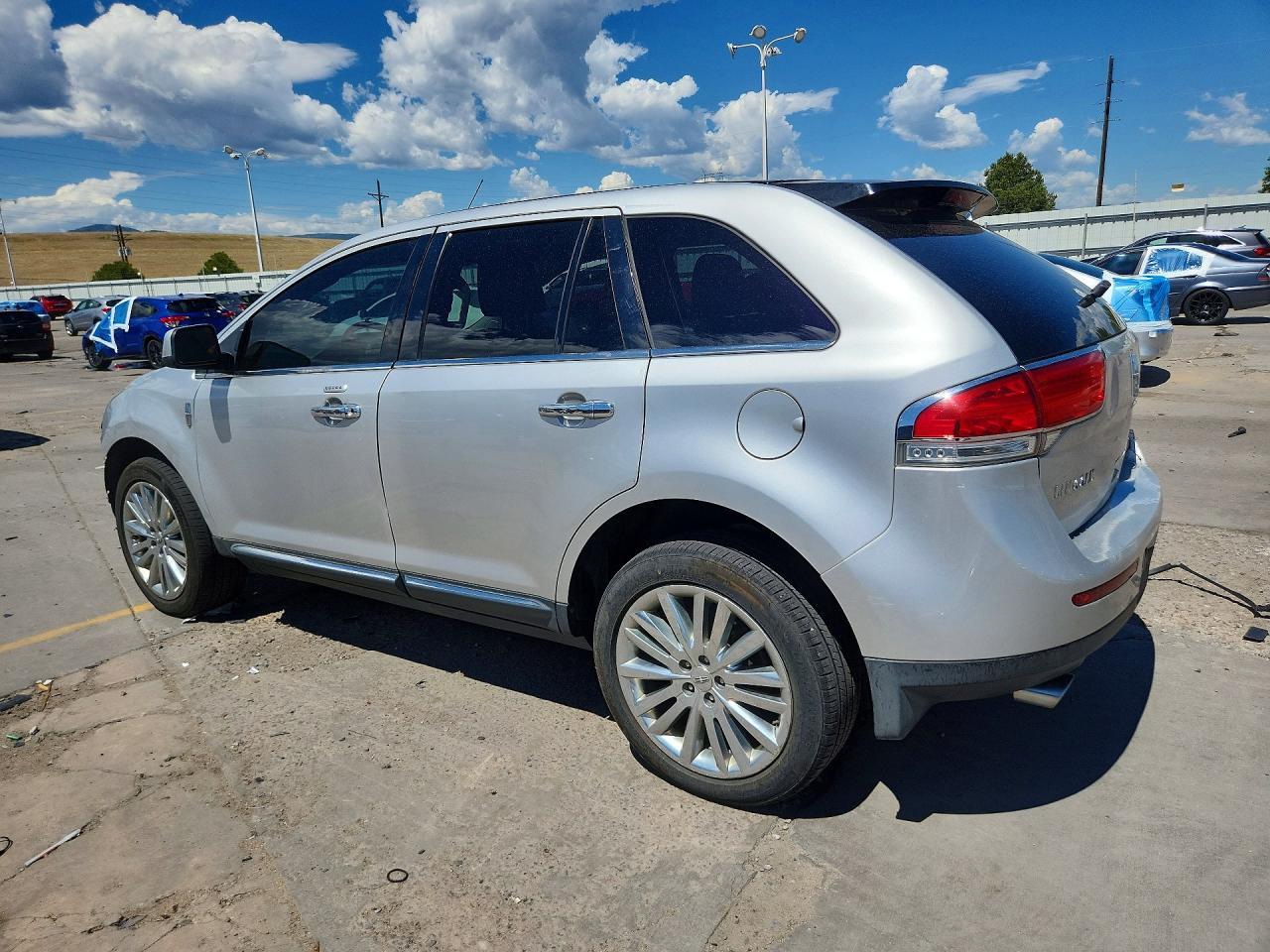2011 Lincoln Mkx Silver vin: 2LMDJ8JK9BBJ15372