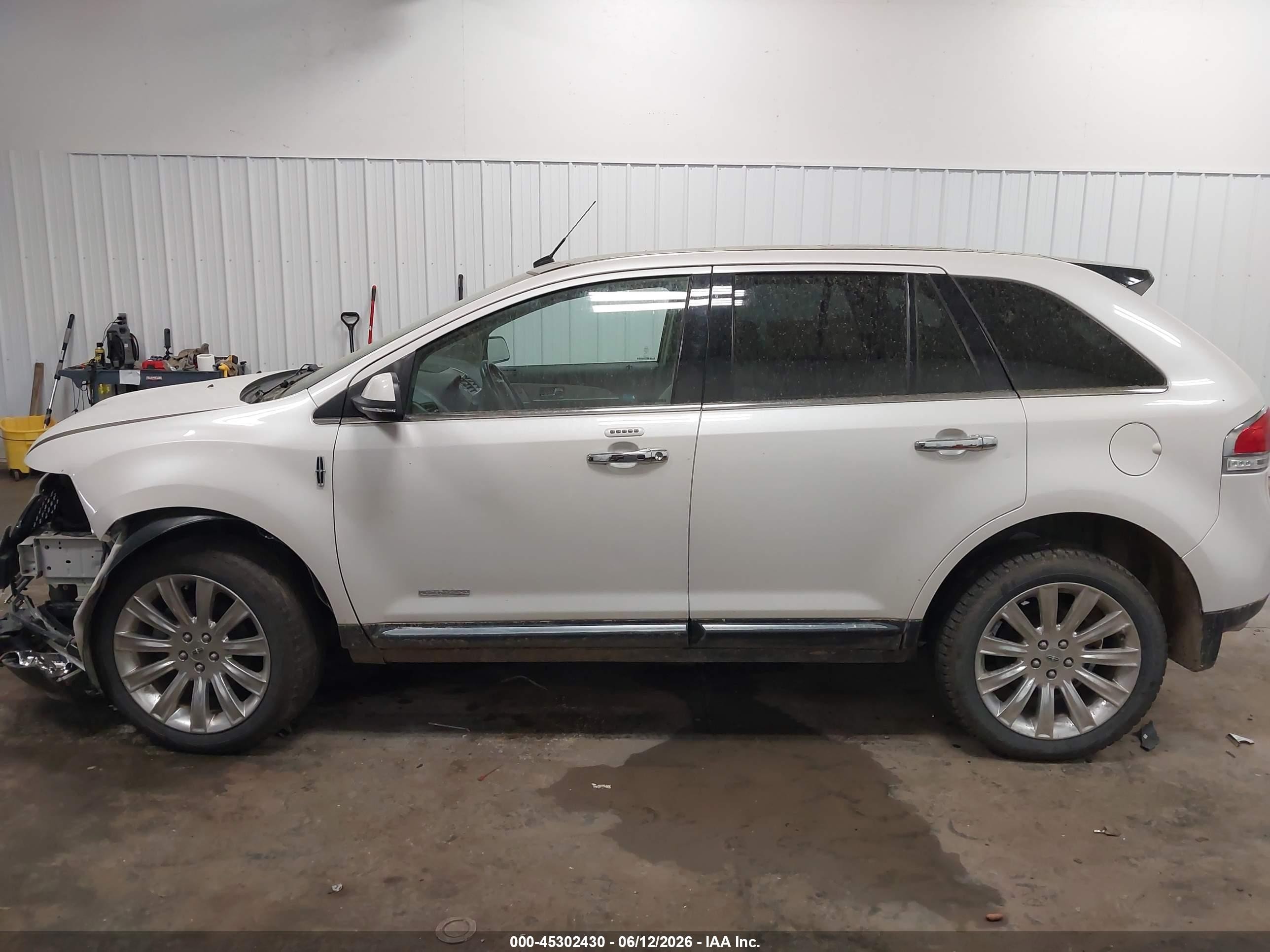 2014 Lincoln Mkx   White vin: 2LMDJ8JK9EBL18699