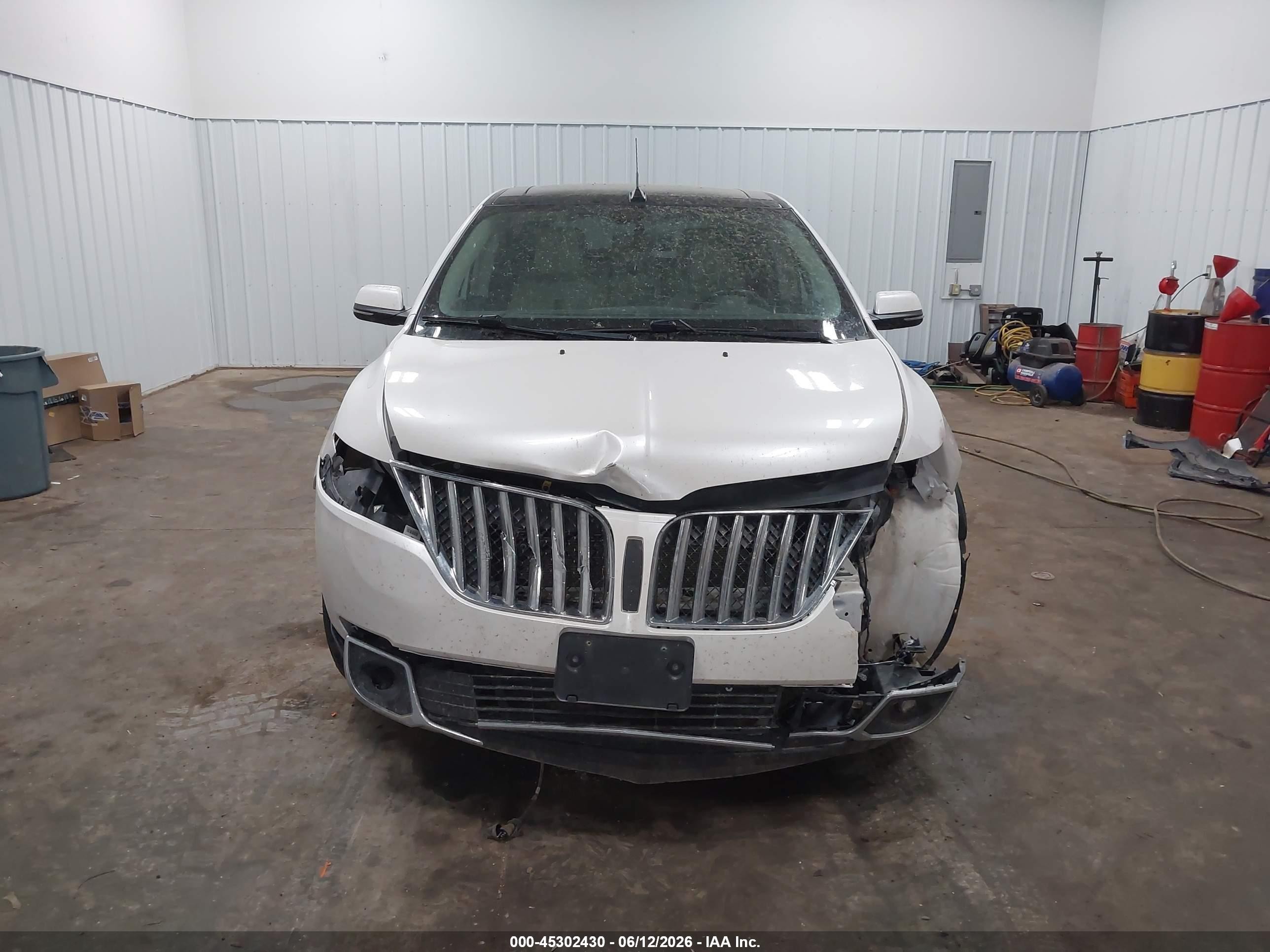 2014 Lincoln Mkx   White vin: 2LMDJ8JK9EBL18699