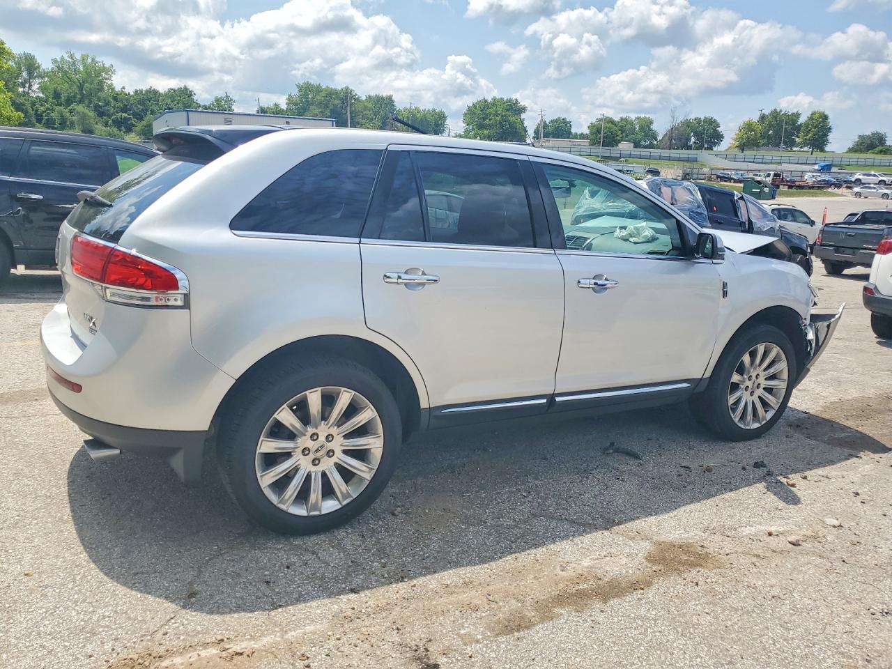 2015 Lincoln Mkx Silver vin: 2LMDJ8JK9FBL23645