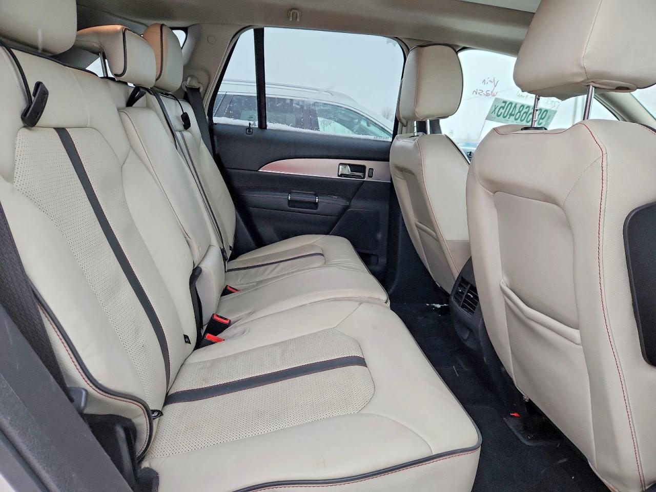 2015 Lincoln Mkx Cream vin: 2LMDJ8JK9FBL30417