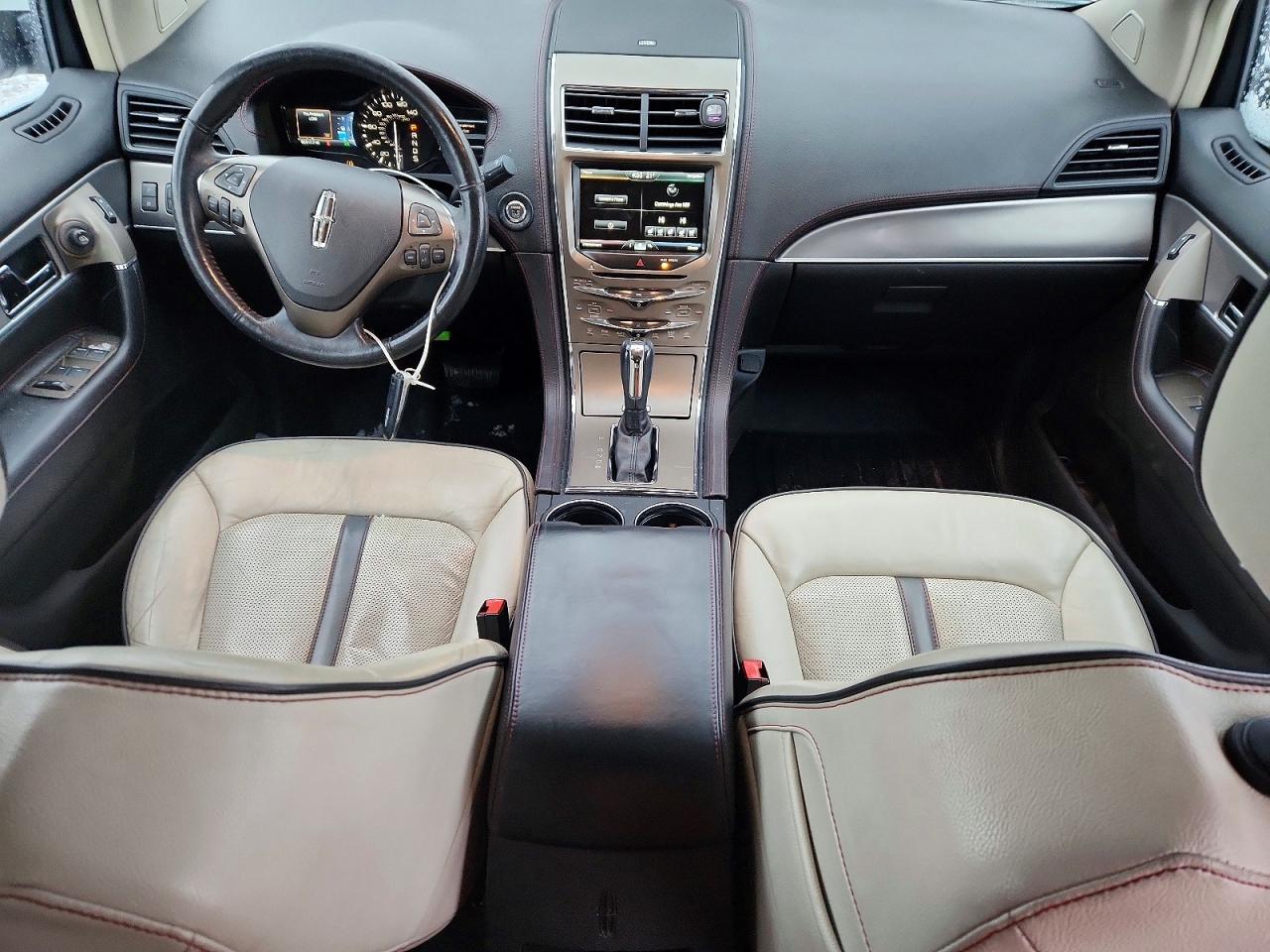 2015 Lincoln Mkx Cream vin: 2LMDJ8JK9FBL30417