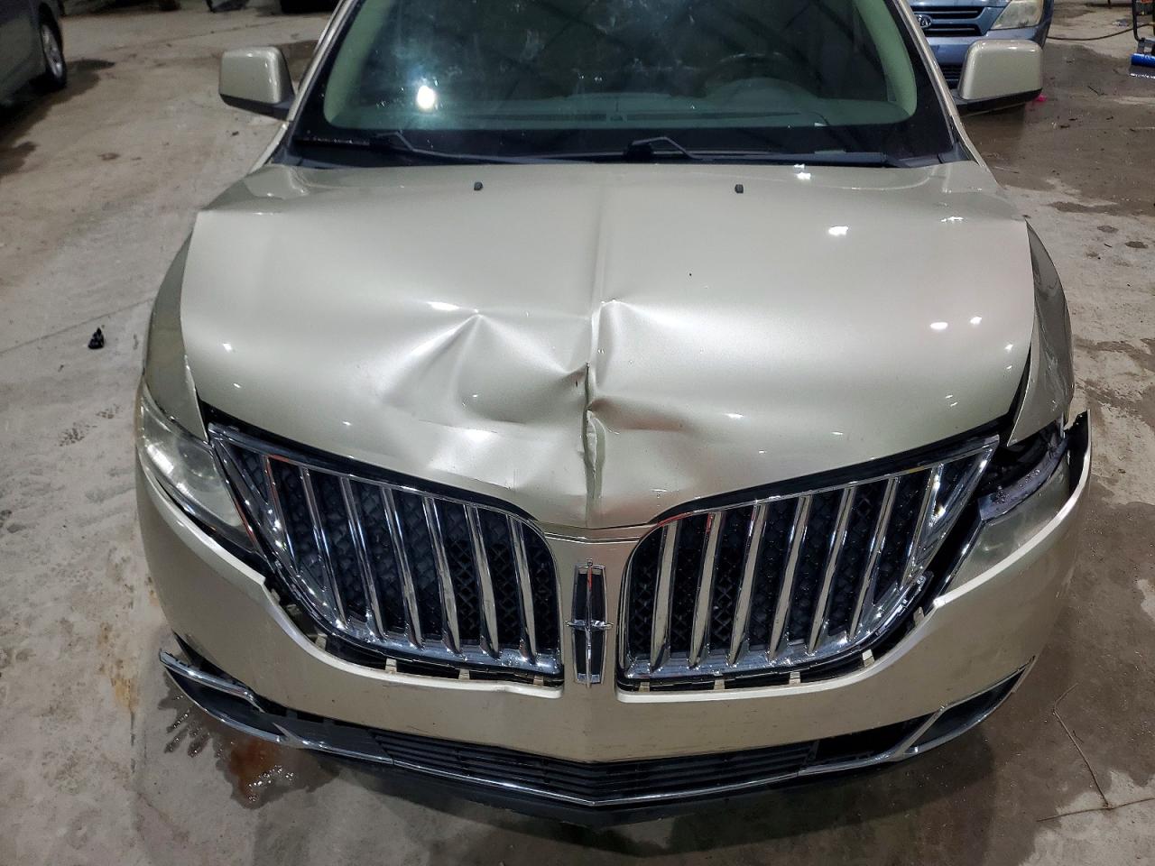 2011 Lincoln Mkx Tan vin: 2LMDJ8JKXBBJ08852