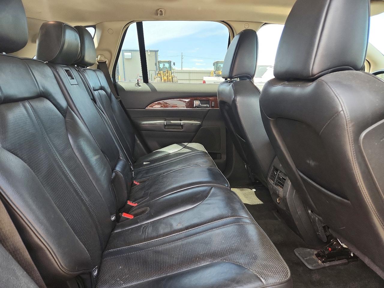 2011 Lincoln Mkx Black vin: 2LMDJ8JKXBBJ11640