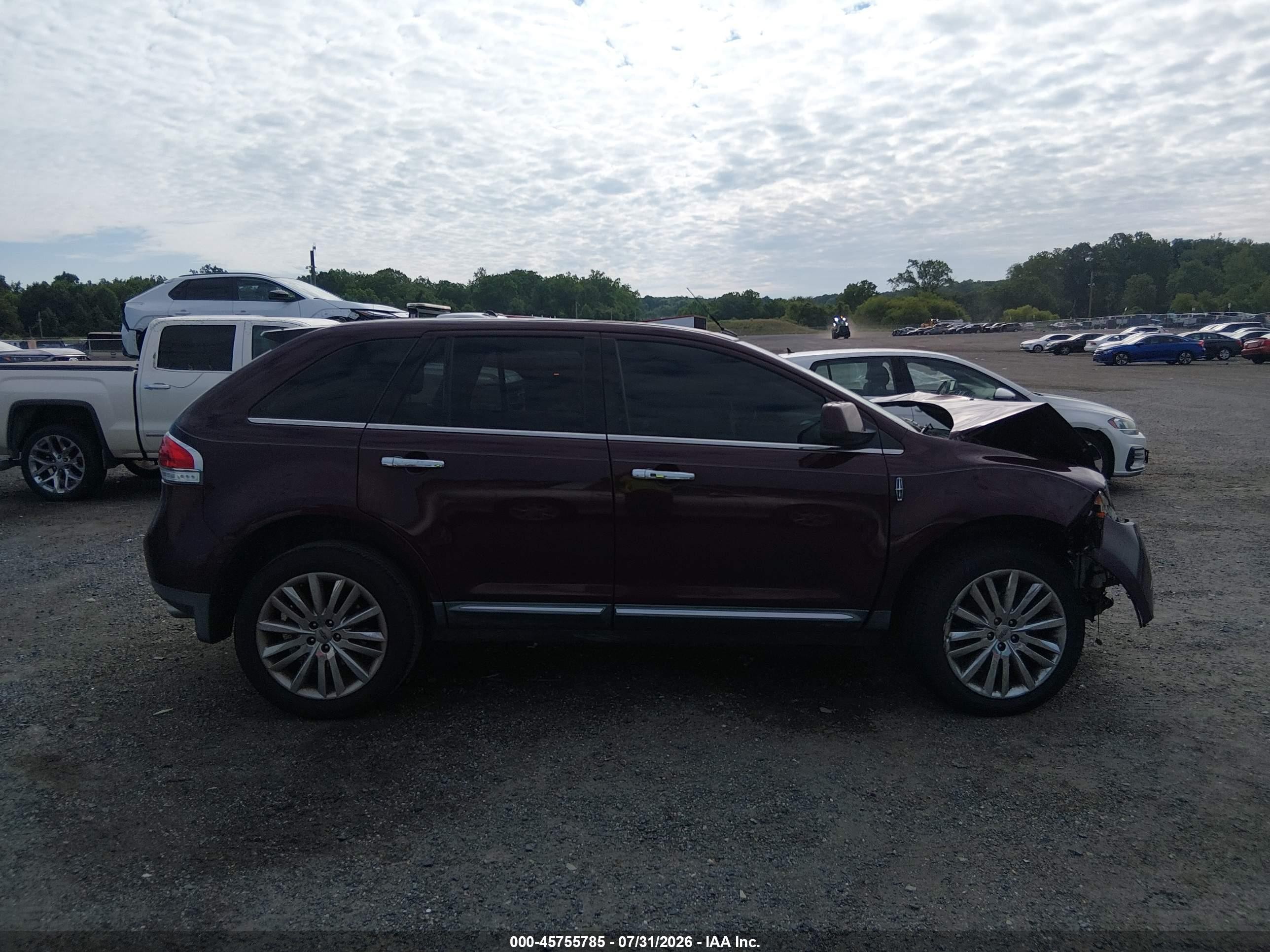 2011 Lincoln Mkx   Maroon vin: 2LMDJ8JKXBBJ13422