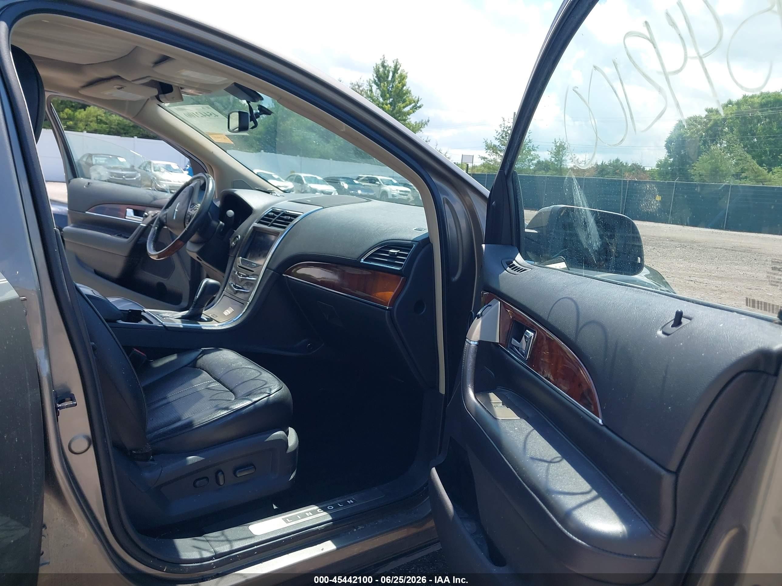 2012 Lincoln Mkx Gold vin: 2LMDJ8JKXCBL09121